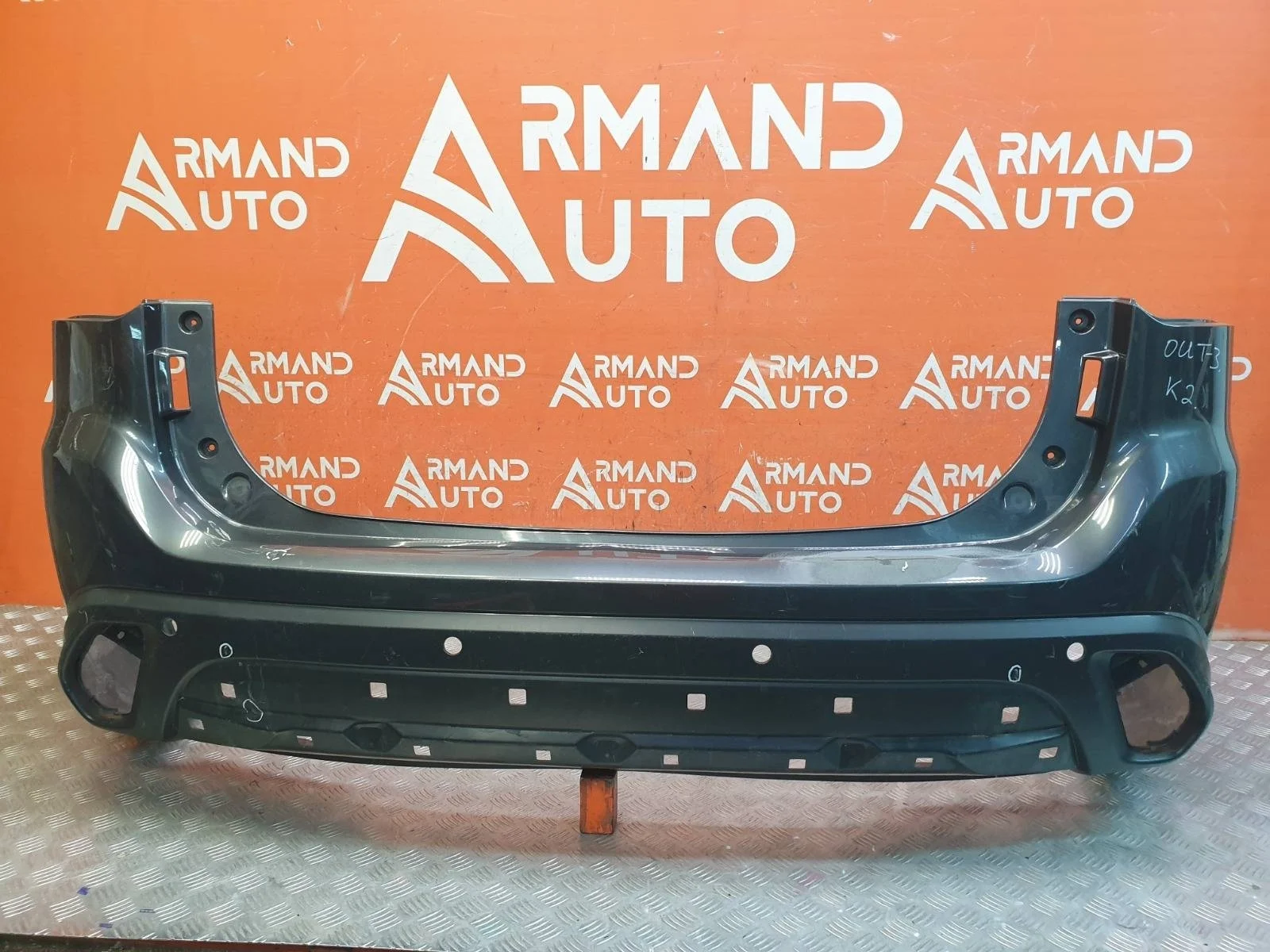 Бампер Mitsubishi Outlander 2018-нв 3