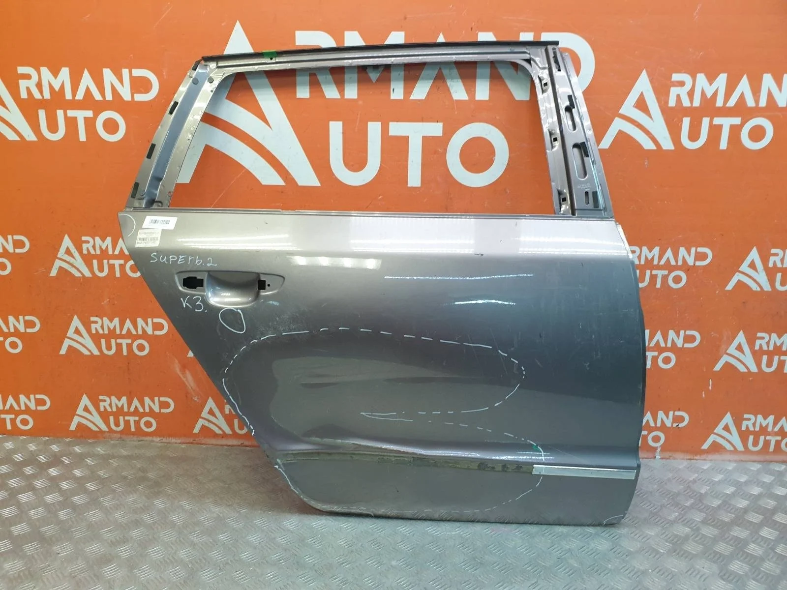 Дверь Skoda Superb 2008-2015