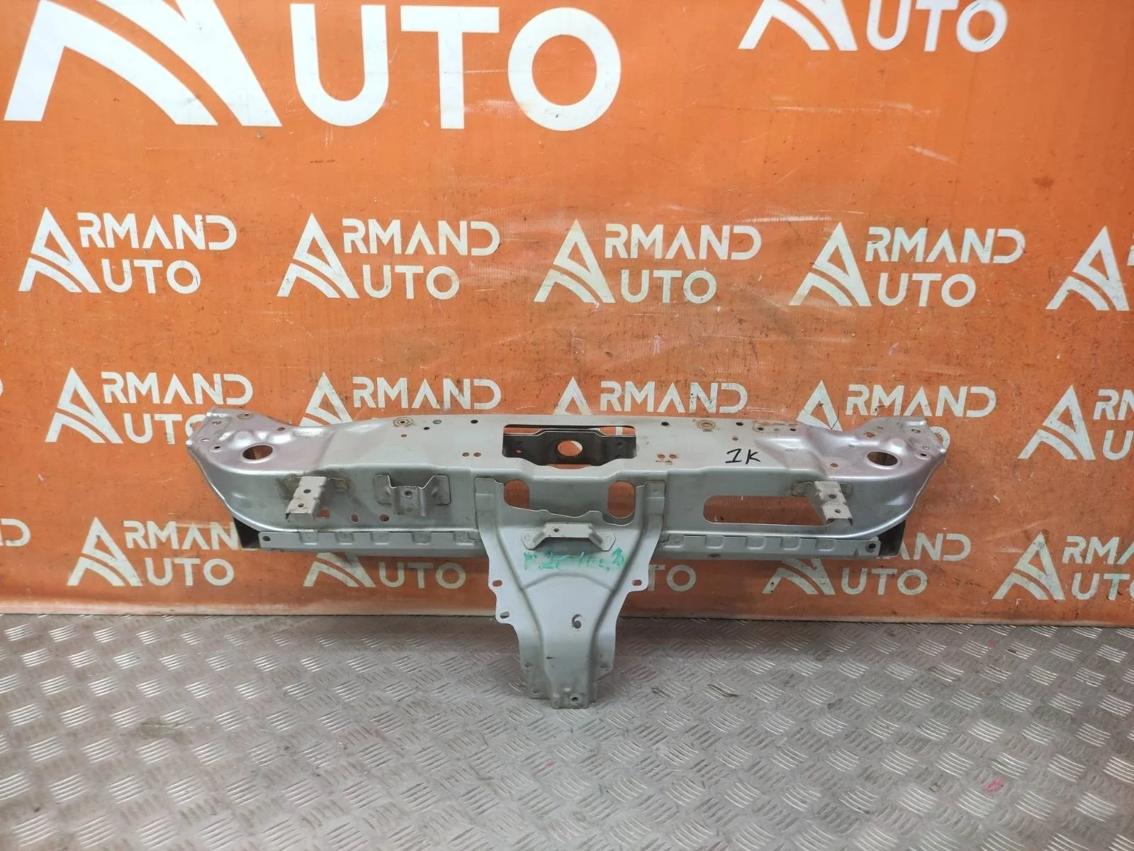 Панель передняя (суппорт радиатора) верхняя Mitsubishi ASX 2010-2020 GA0