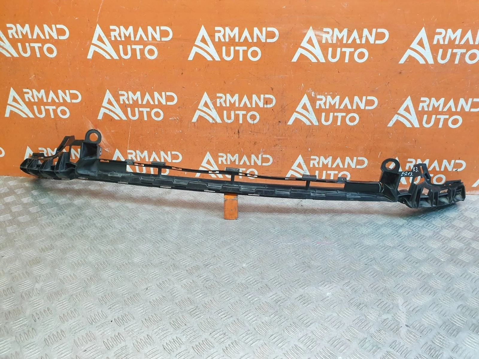 Кронштейн бампера Mercedes -Class 2016-нв W213