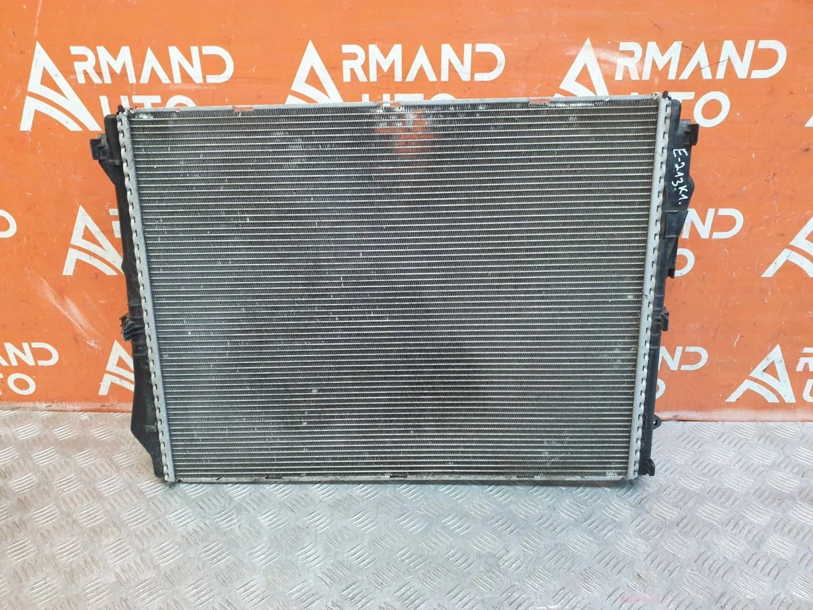 Радиатор двигателя (двс) Mercedes GLC-Class 2015-нв X253