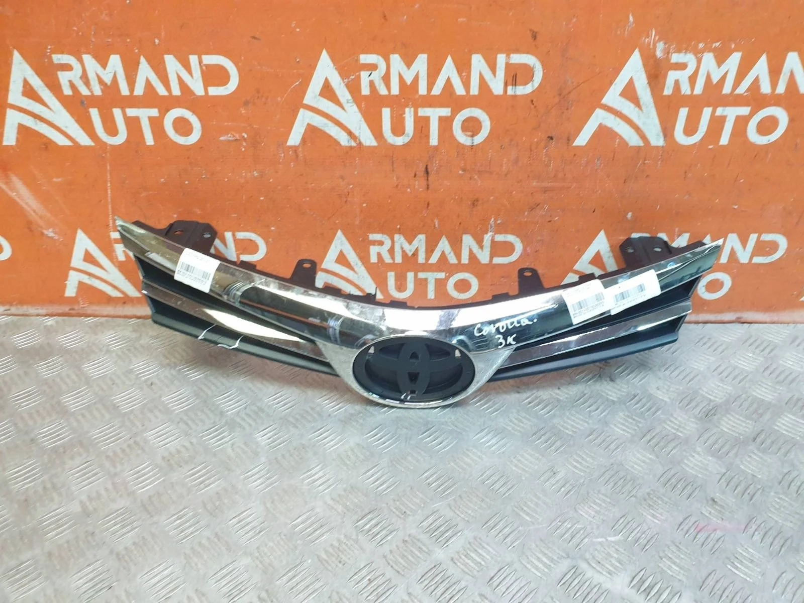 Решетка радиатора Toyota Corolla 2015-2019 11 E160 E170 E180