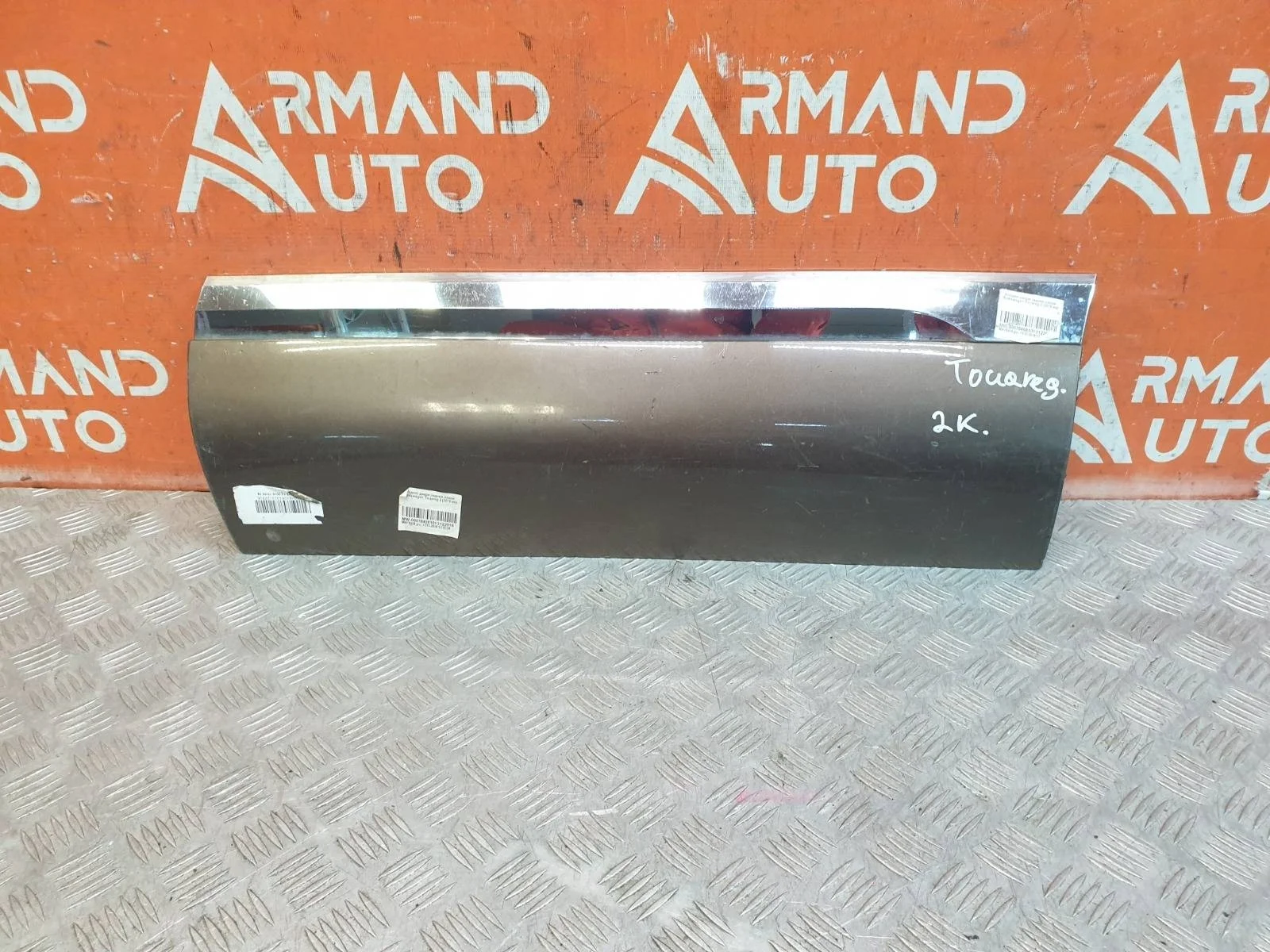 Молдинг двери Volkswagen Touareg 2010-2018