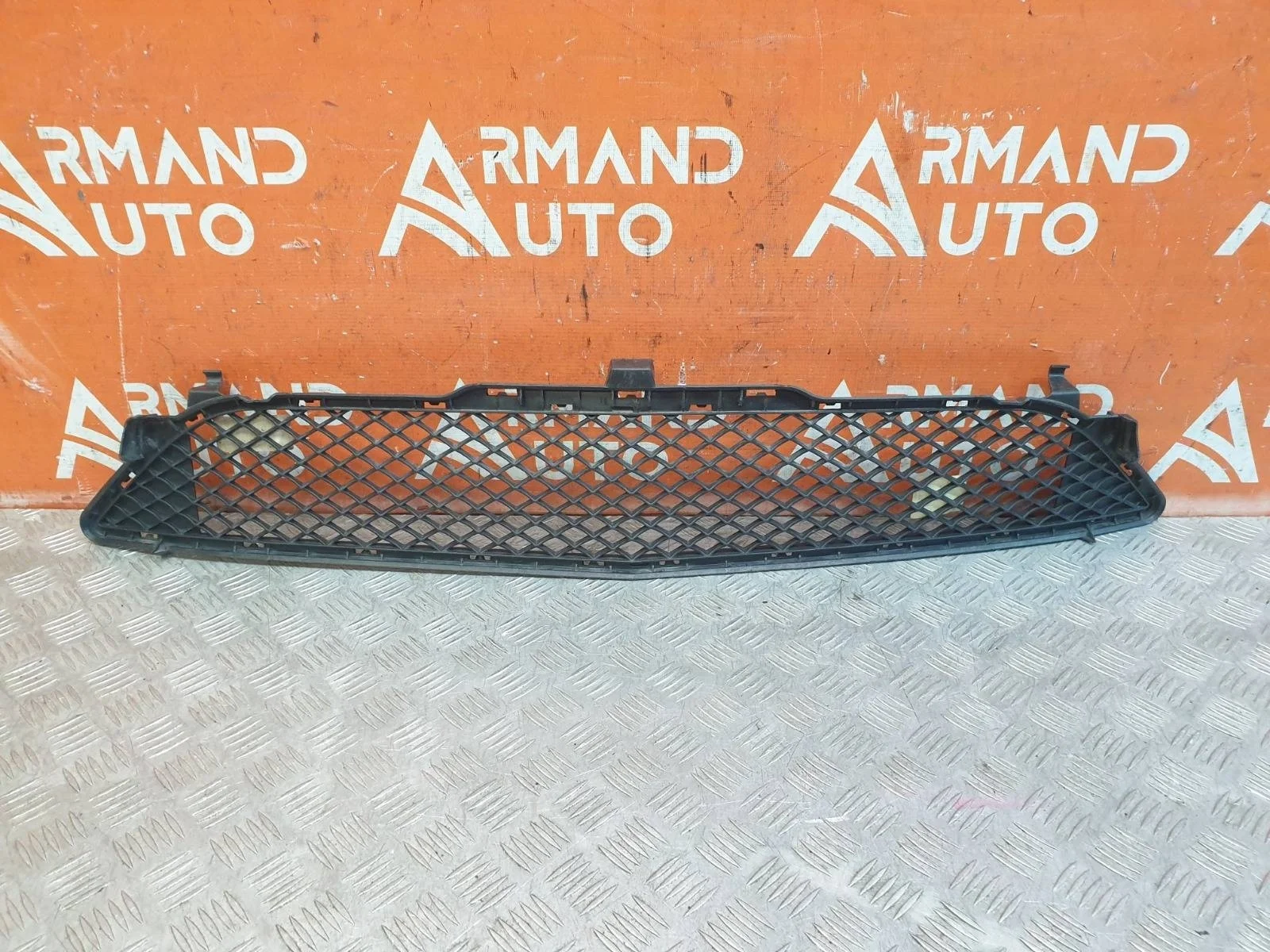 Решетка бампера Mercedes B-Class 2011-2014 W246