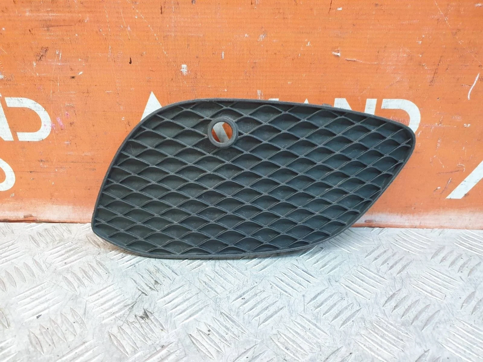 Решетка бампера Mercedes GLC-Class 2015-2019 X253