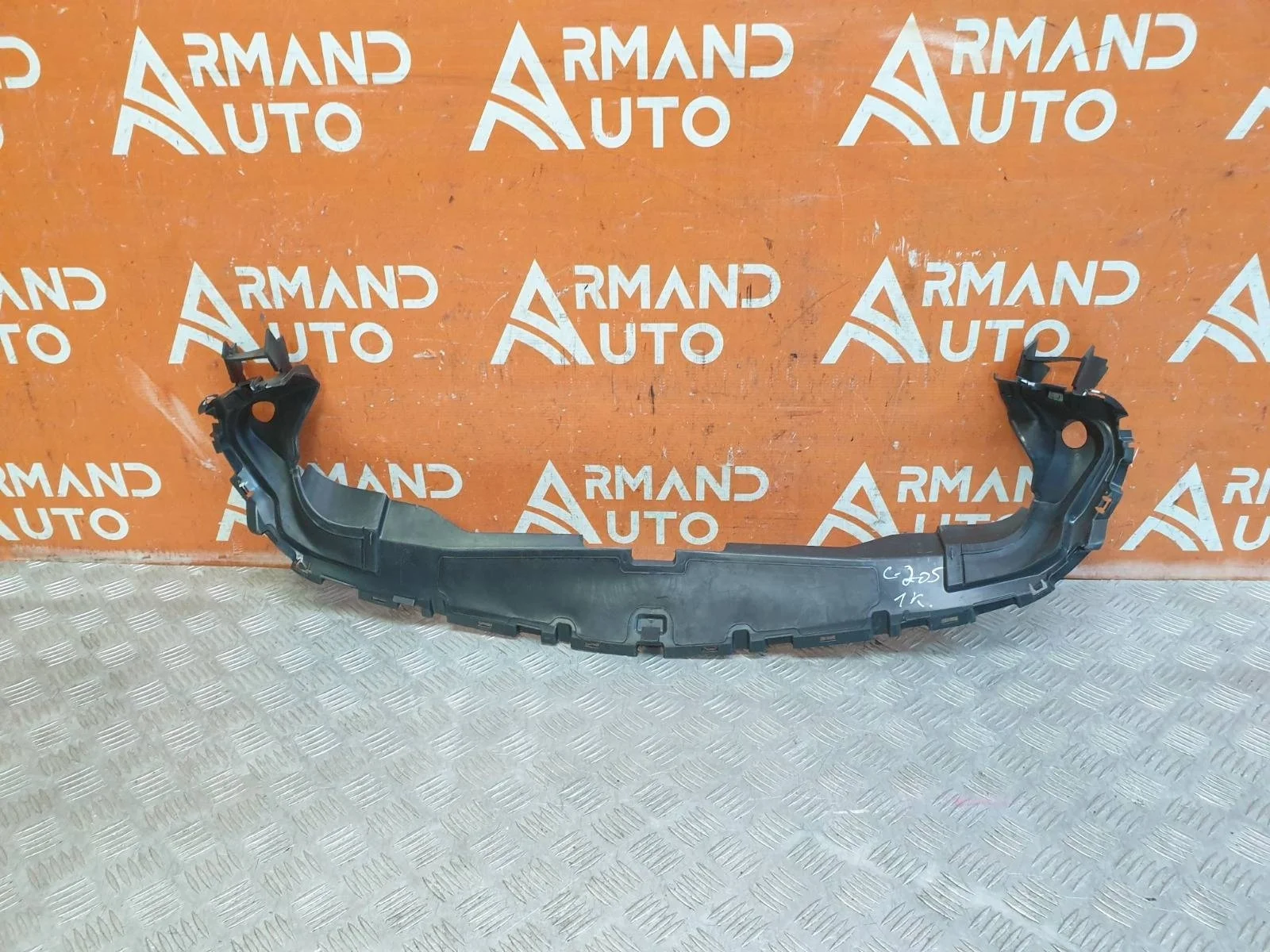 Воздуховод радиатора Mercedes -Class 2014-2021 W205