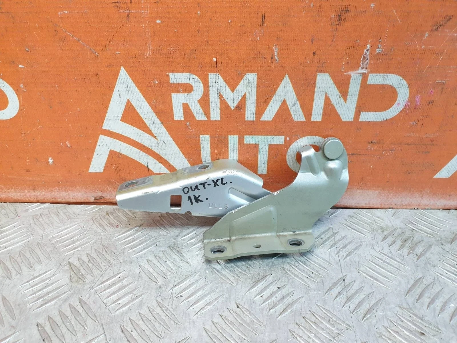 Петля капота Mitsubishi Outlander 2005-2013 XL