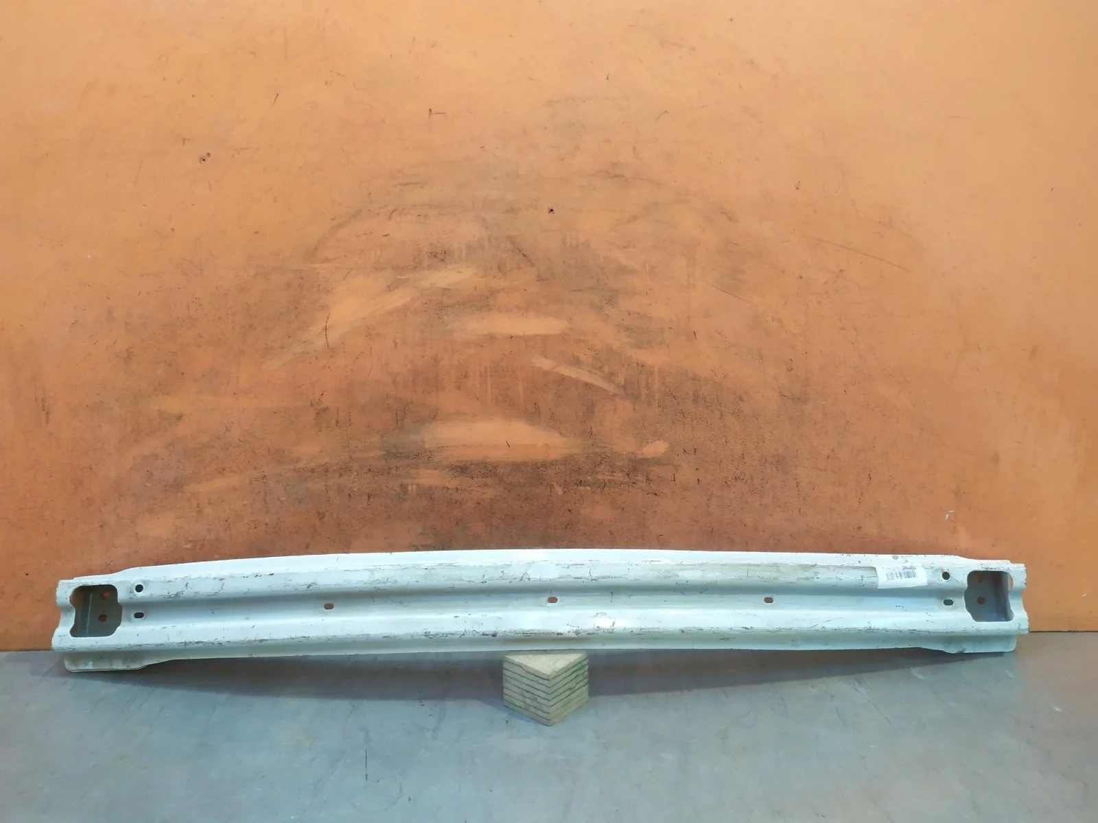 Усилитель бампера Geely Emgrand X7 2011-2019