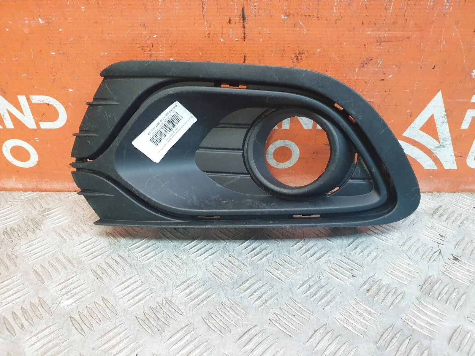 Окантовка птф Renault Logan 2012-2018