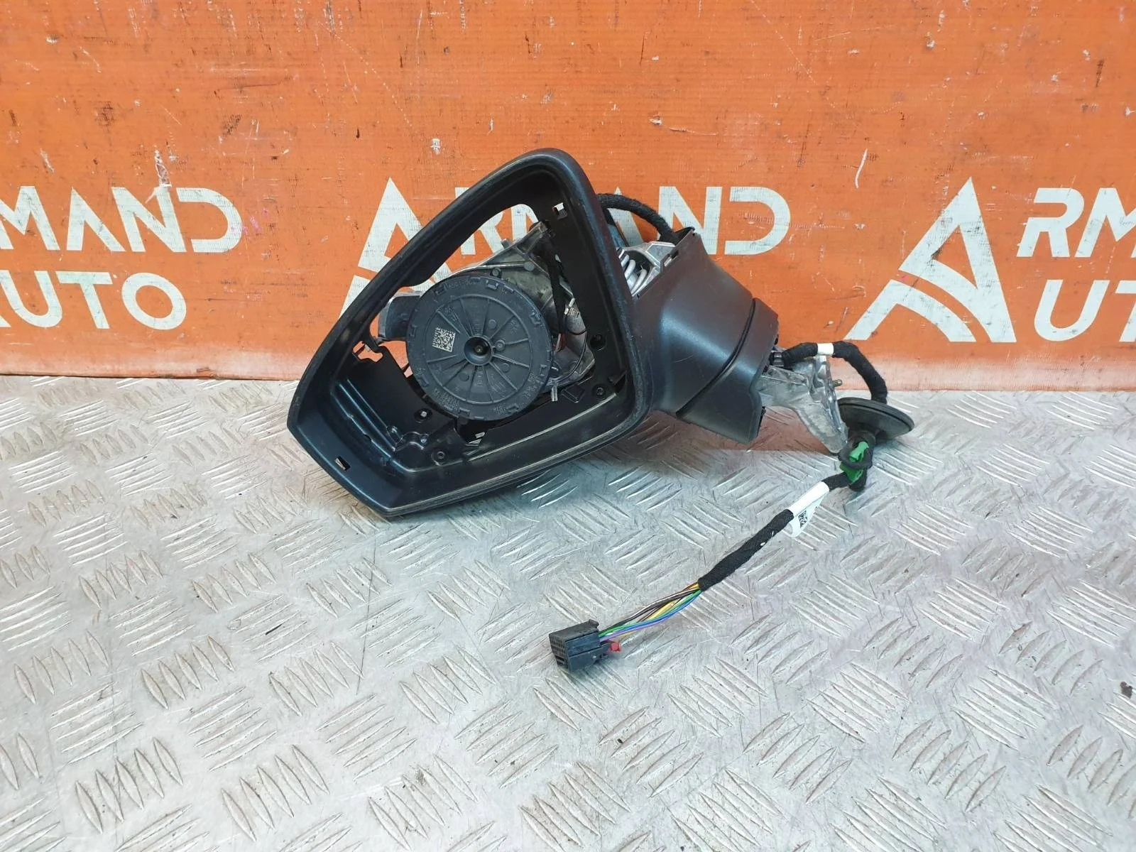 Зеркало Volkswagen Tiguan 2016-нв