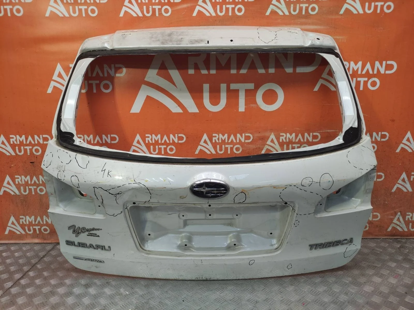 Дверь багажника Subaru Tribeca 2007-2014 W10