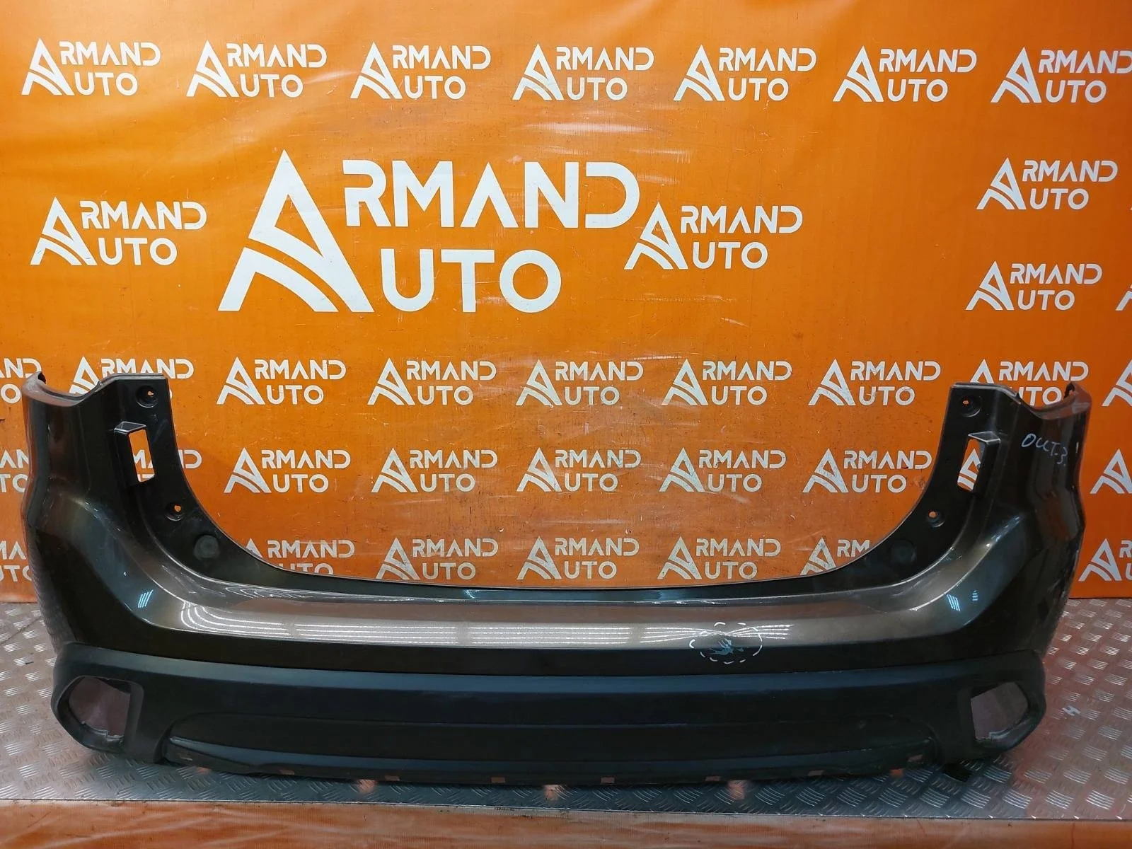 Бампер Mitsubishi Outlander 2015-2018 3