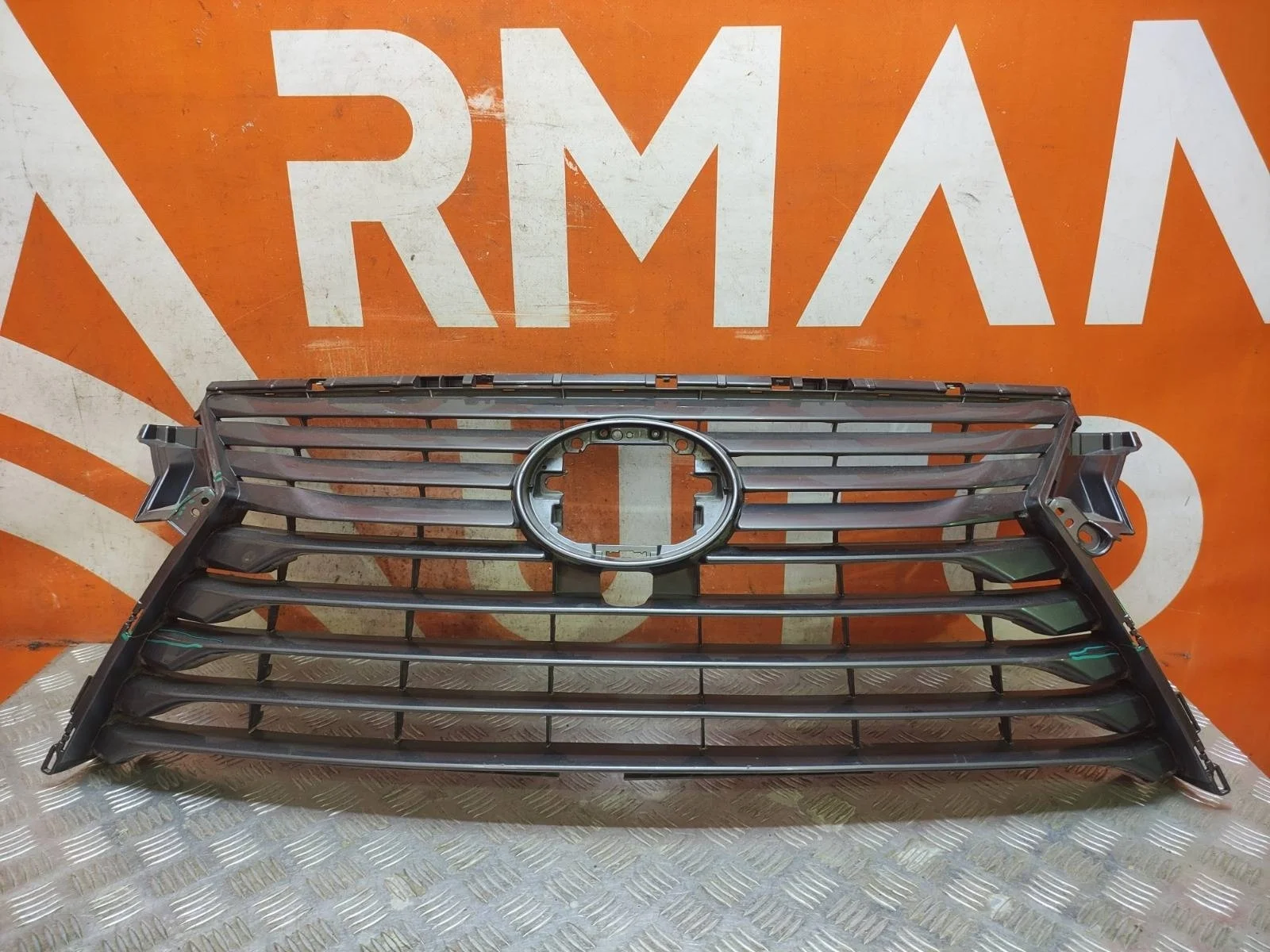 Решетка радиатора LEXUS RX 2015-2019 4