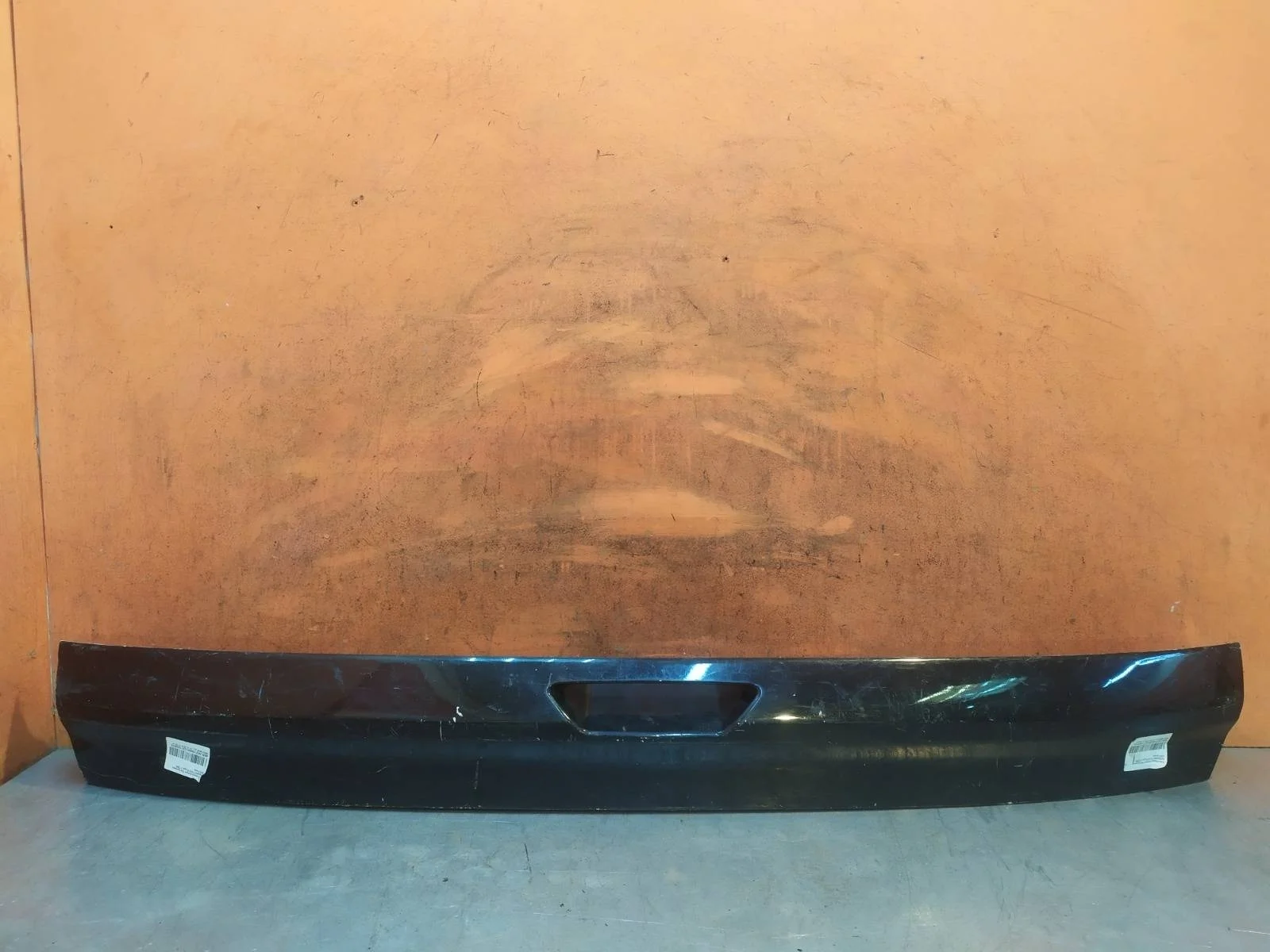 Накладка двери багажника FORD Kuga 2012-2019 CBS