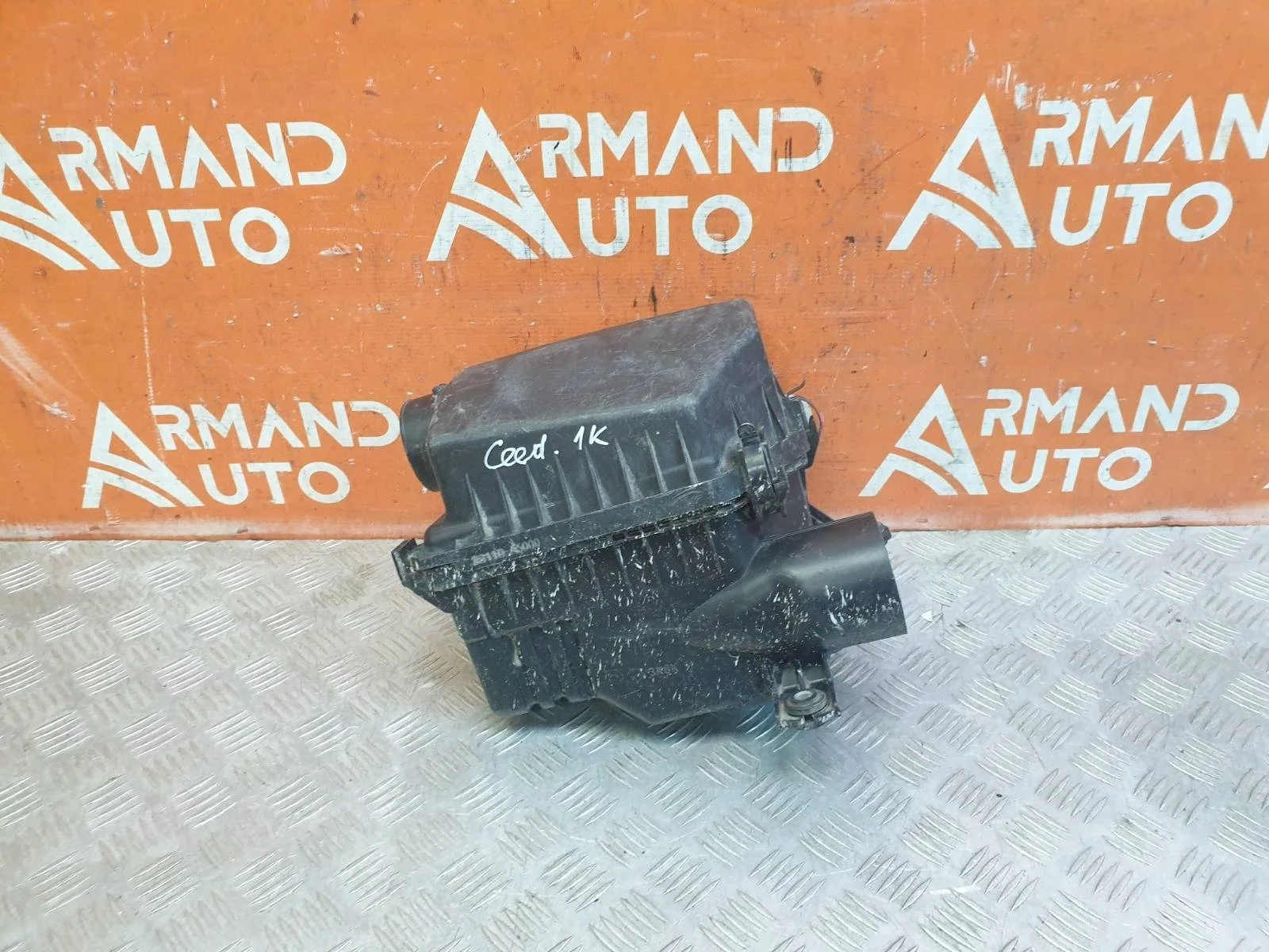 Корпус воздушного фильтра Kia Ceed 2012-2018 JD