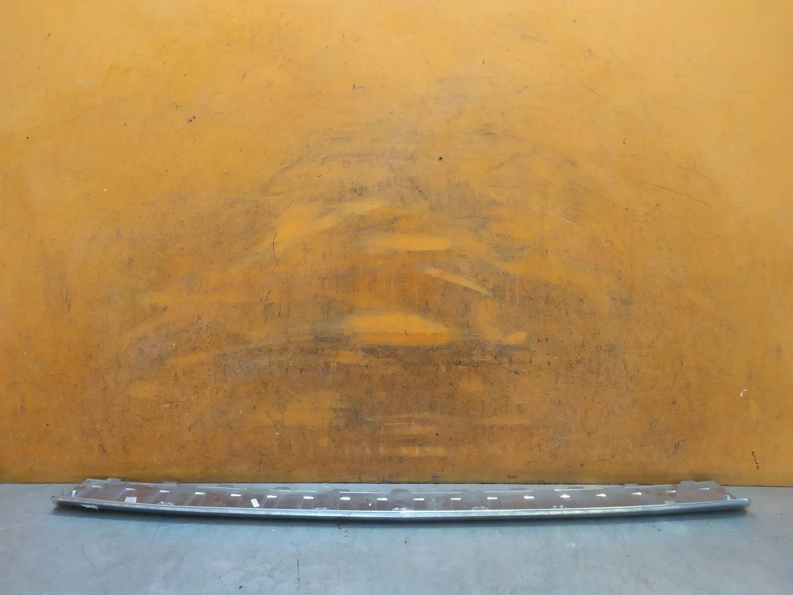 Накладка бампера верхняя Mercedes GL GLS-Class 2012-2019 X166