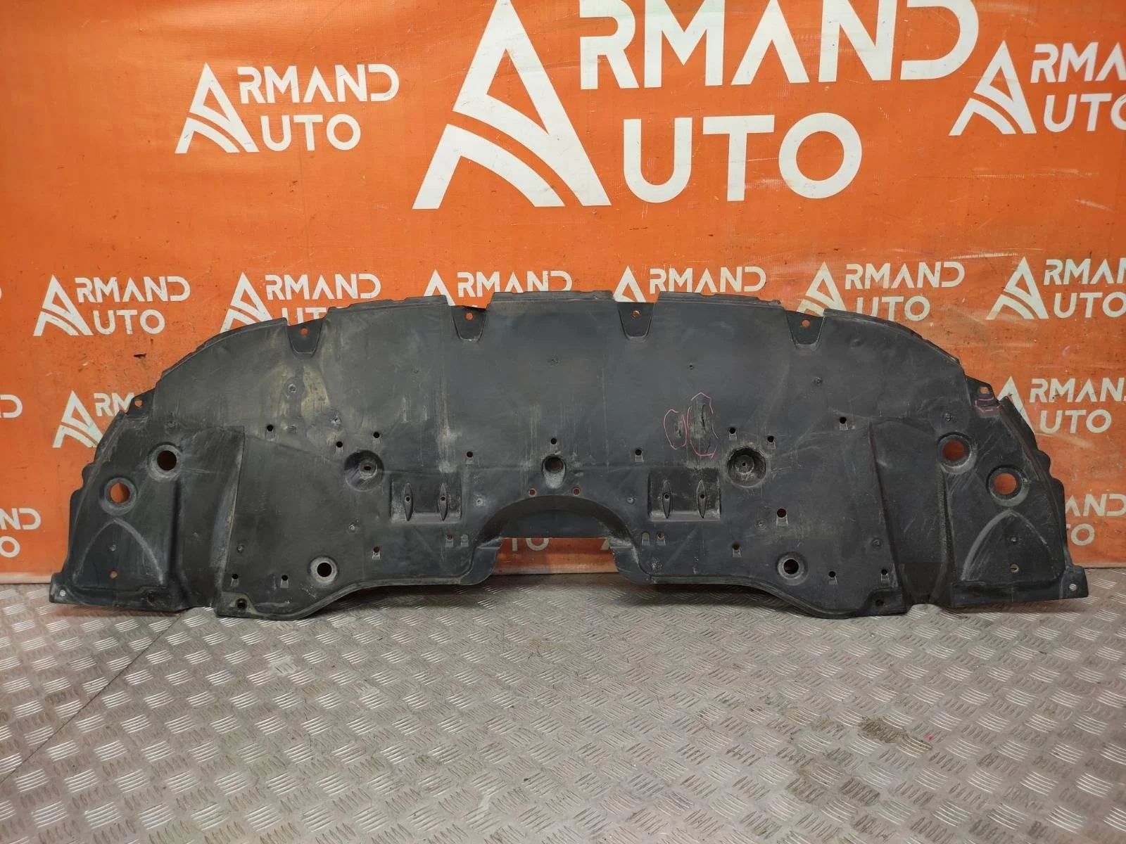 Пыльник бампера Toyota Camry 2020-нв 8 XV70