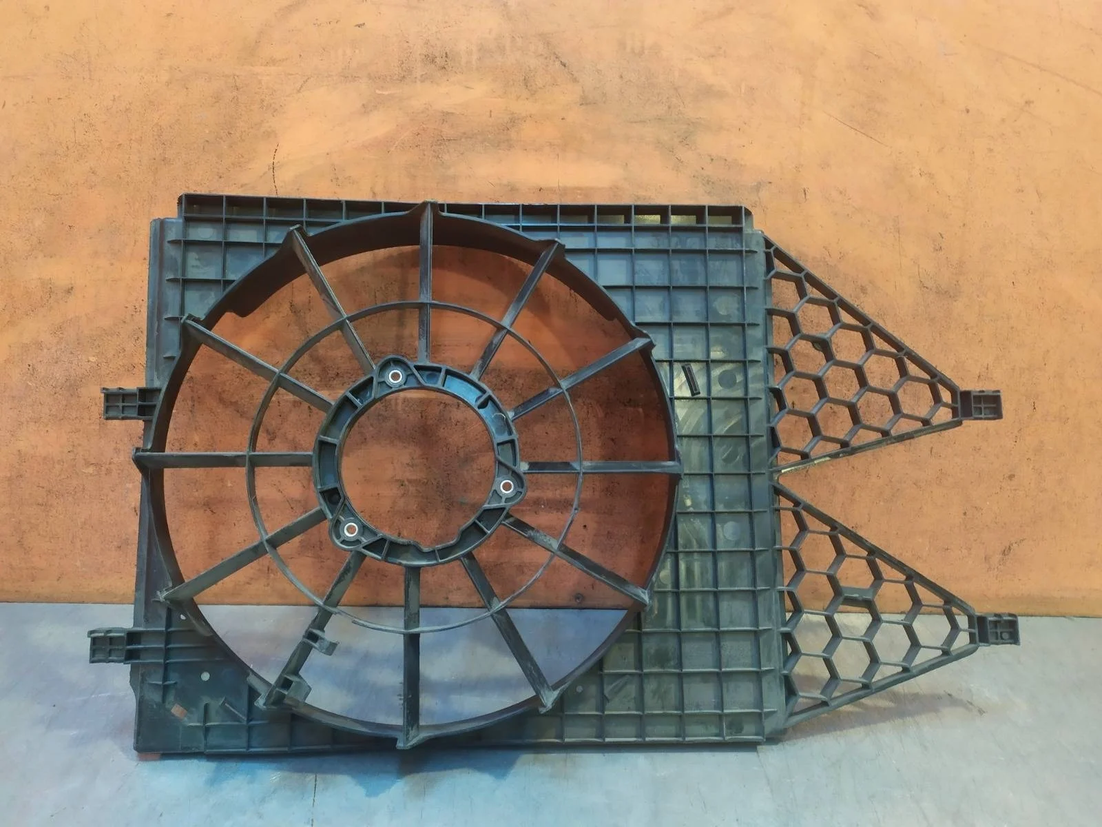 Диффузор вентилятора Volkswagen Polo 2009-2020 5