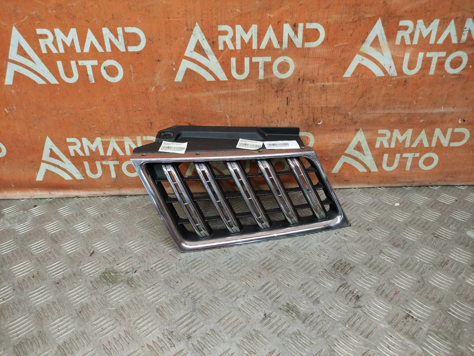 Решетка радиатора Mitsubishi Pajero Sport 2008-2013