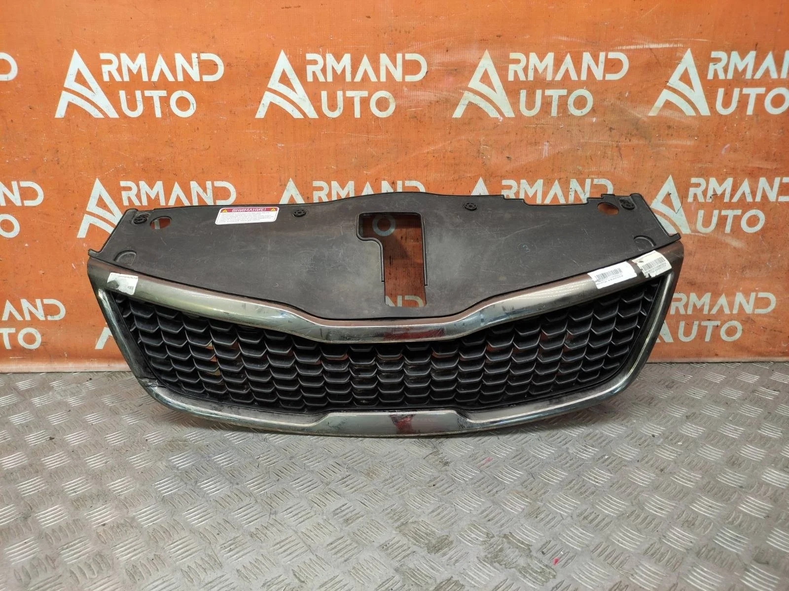 Решетка радиатора KIA Rio 2015-2017 3 QB