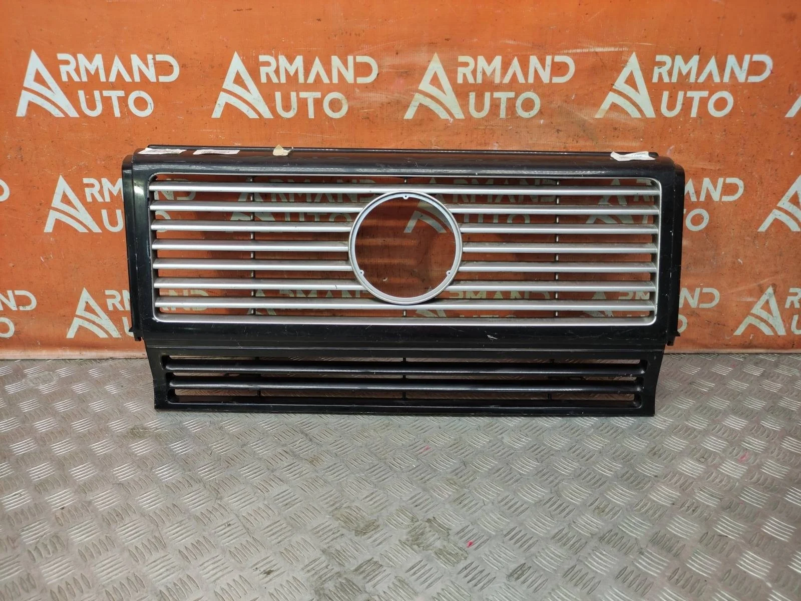 Решетка радиатора Mercedes G-Class 1990-2008 W463
