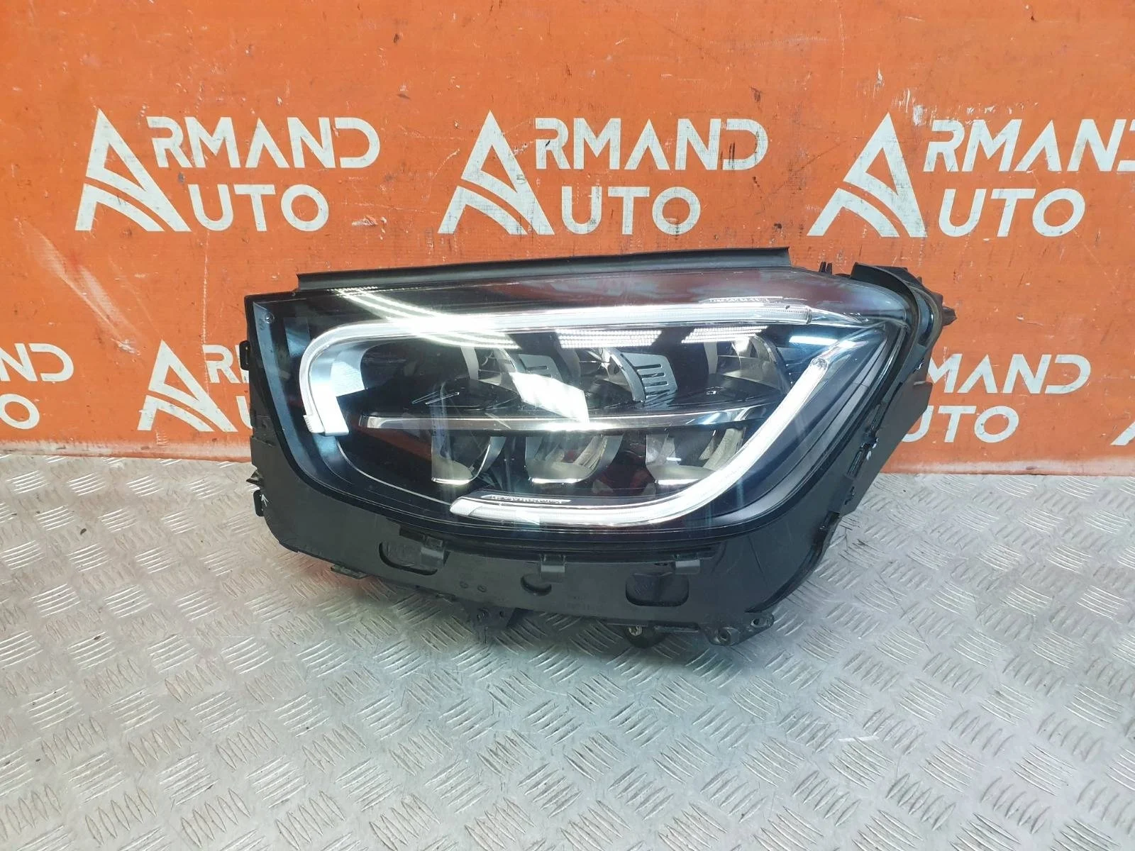 Фара Mercedes GLC-Class 2019-нв X253