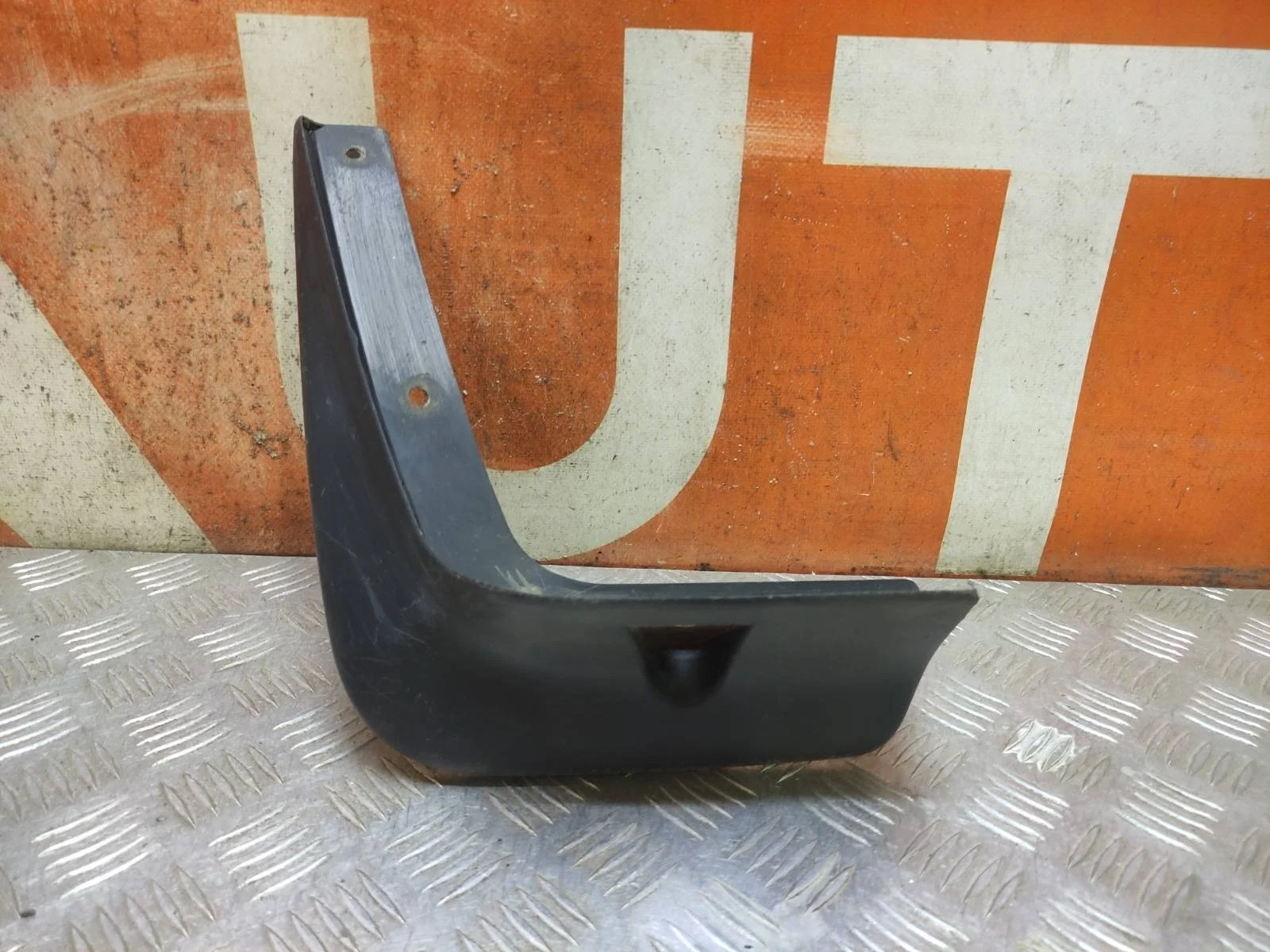 Брызговик Mitsubishi Outlander 2012-2015 3