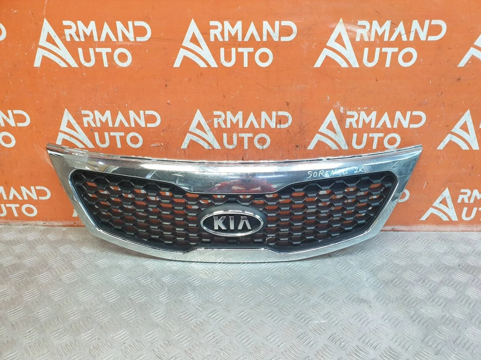 Решетка радиатора Kia Sorento 2009-2012 XM