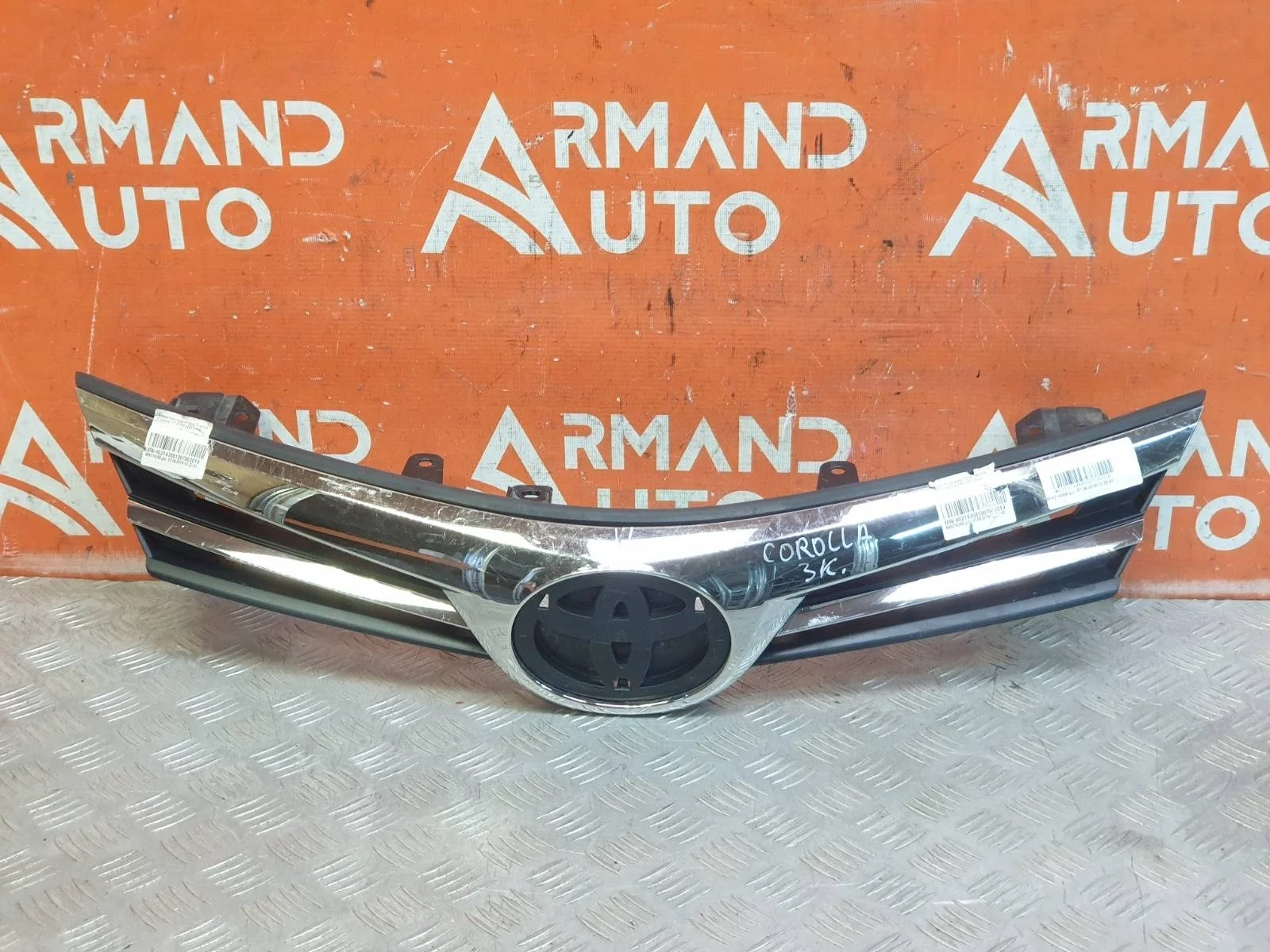 Решетка радиатора Toyota Corolla 2015-2019 11 E160 E170 E180