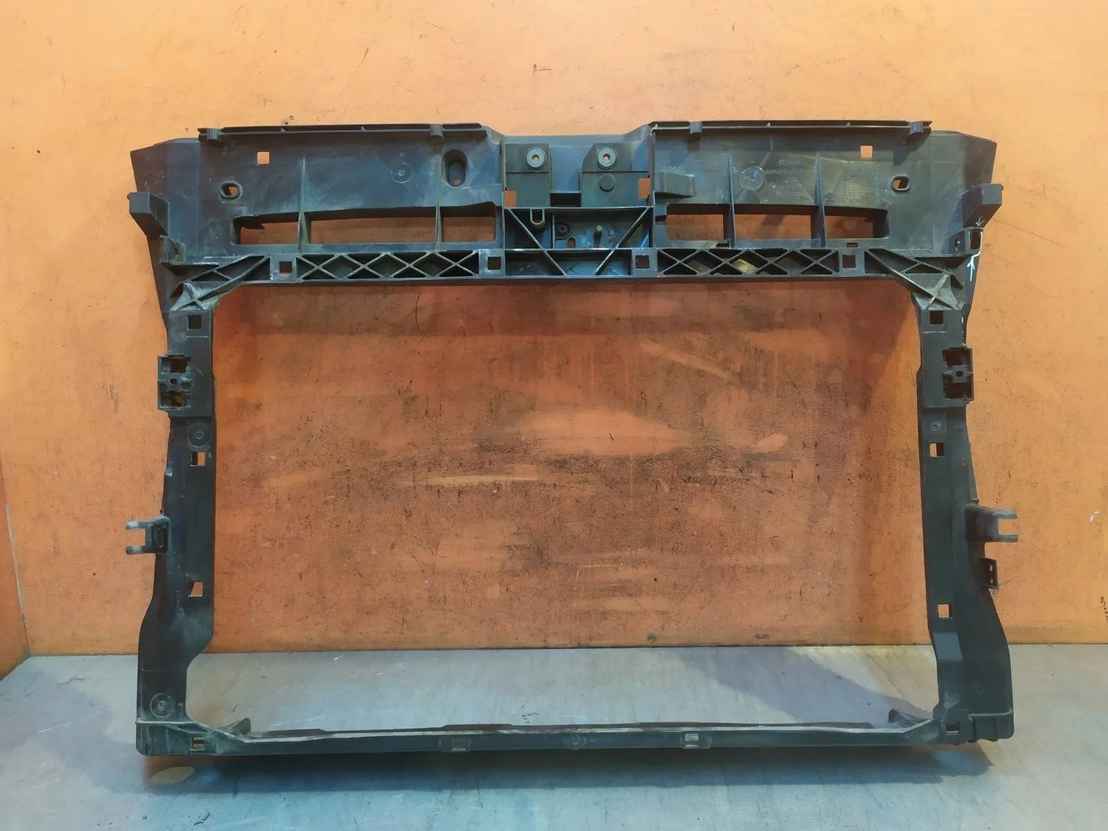 Панель передняя (суппорт радиатора) SKODA Karoq 2017-нв