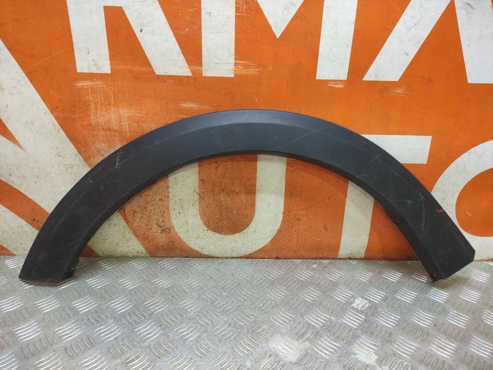 Расширитель крыла Renault Sandero 2013-2019