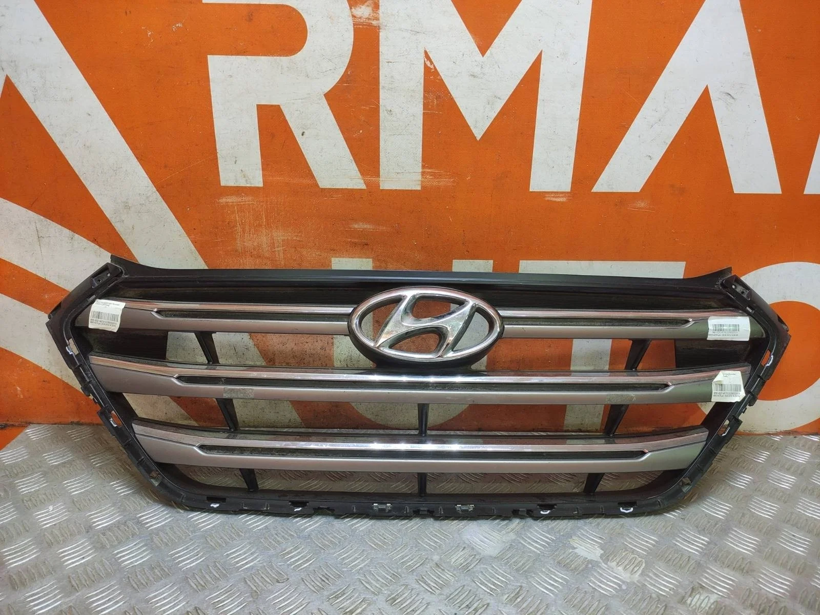 Решетка радиатора Hyundai Tucson 2015-2018 3