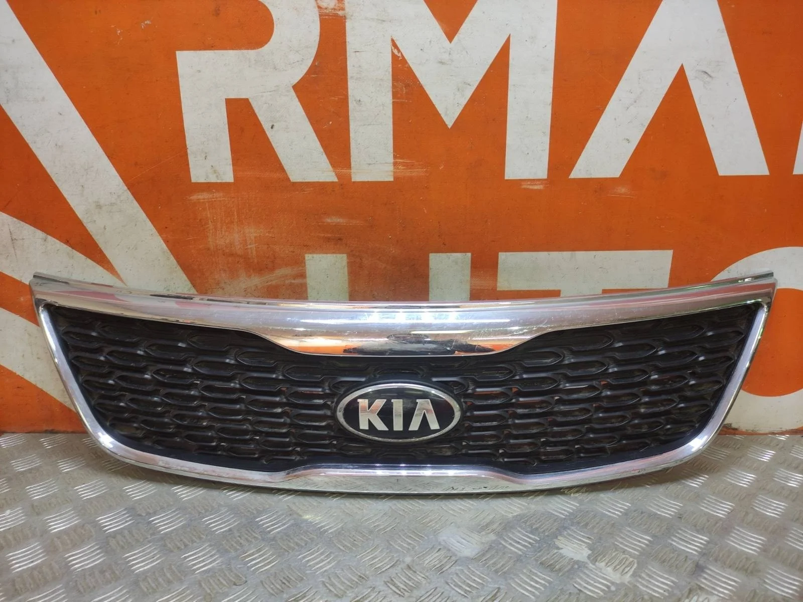 Решетка радиатора KIA Sorento 2012-2019 XM