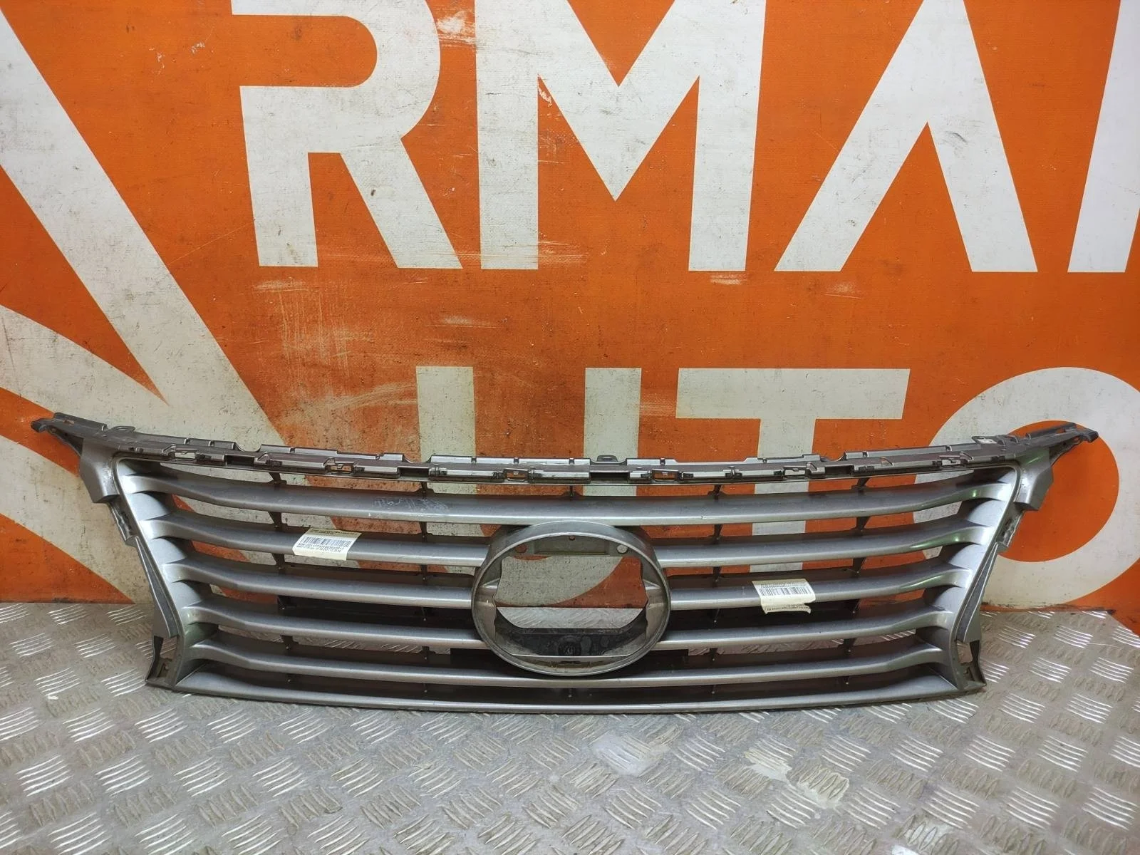 Решетка радиатора LEXUS RX 2012-2015 3 AL10