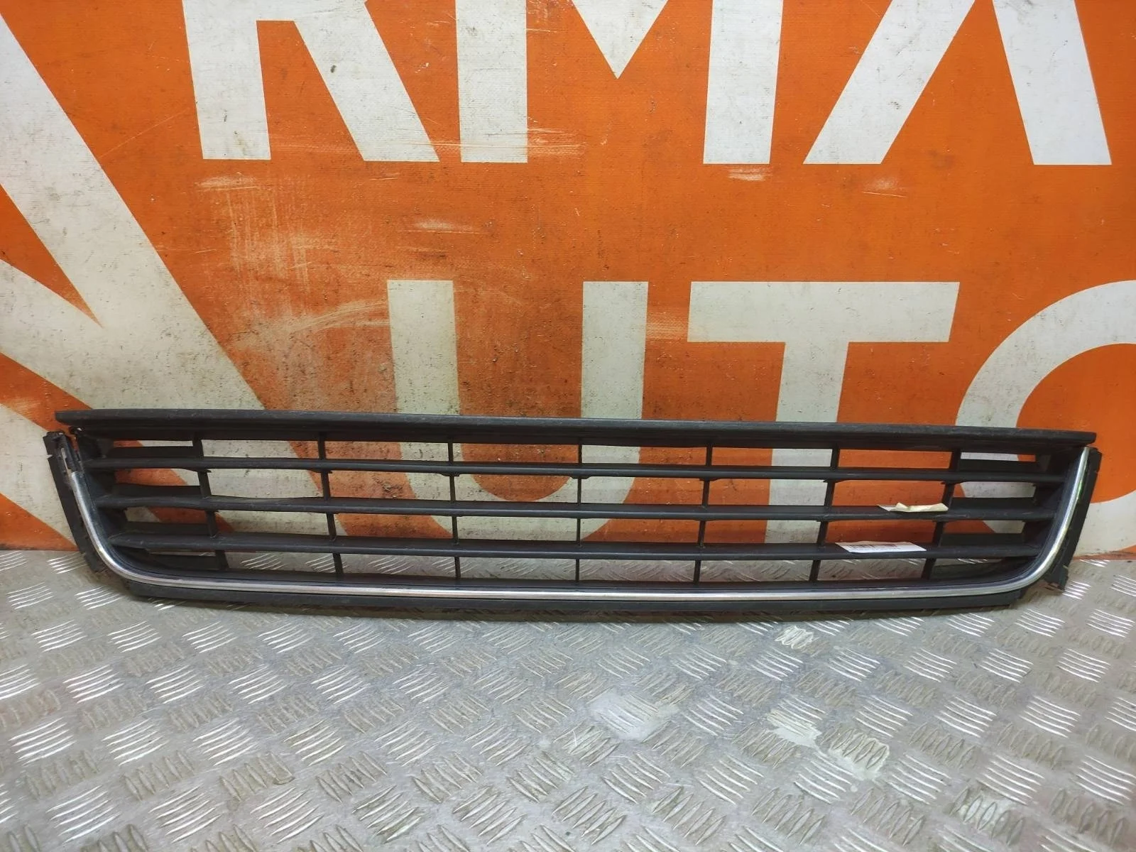 Решетка бампера Volkswagen Polo 2009-2015