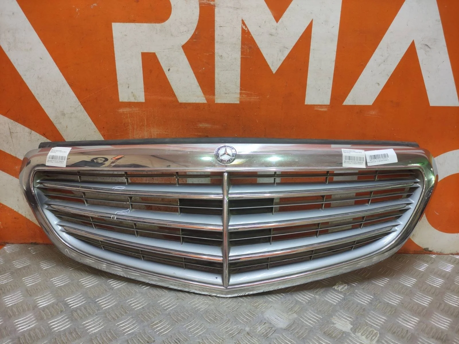 Решетка радиатора Mercedes -Class 2013-2016 W212, S212