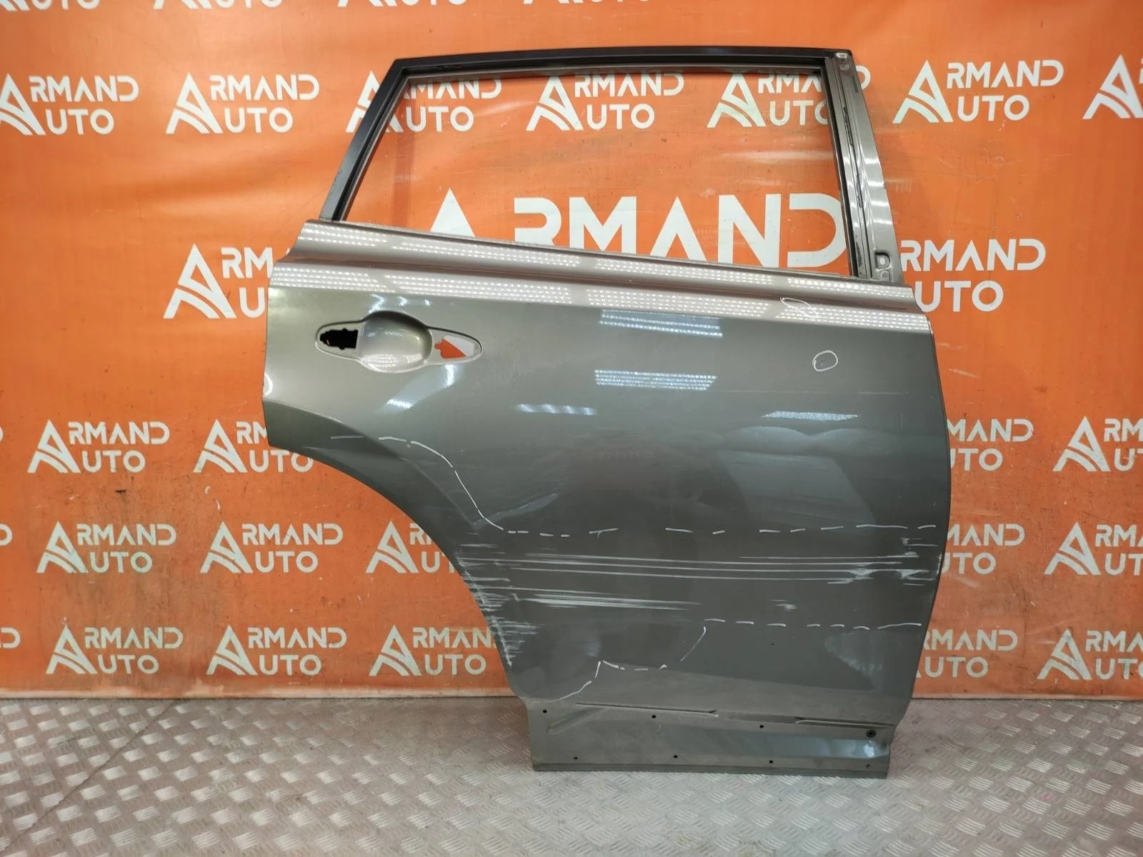 Дверь Toyota Rav4 2012-2019 CA40