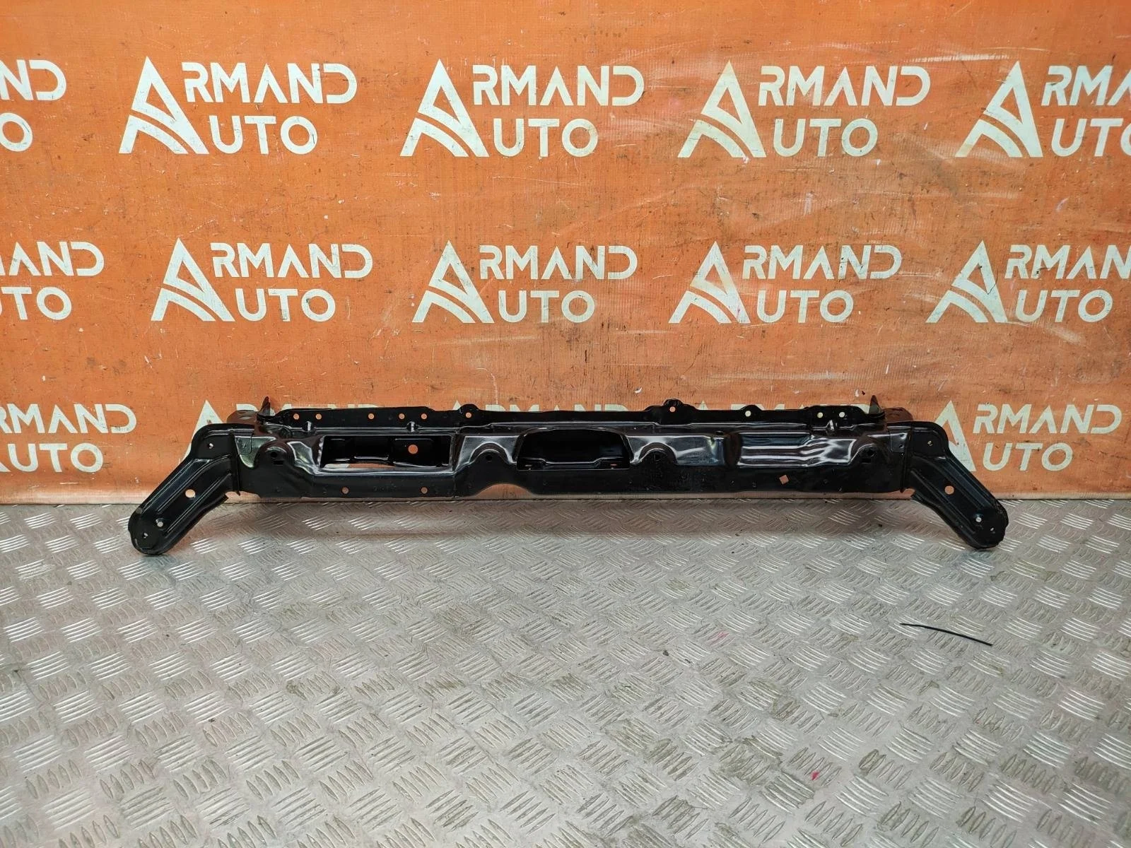 Панель передняя (суппорт радиатора) верхняя Kia Ceed 2012-2018 JD