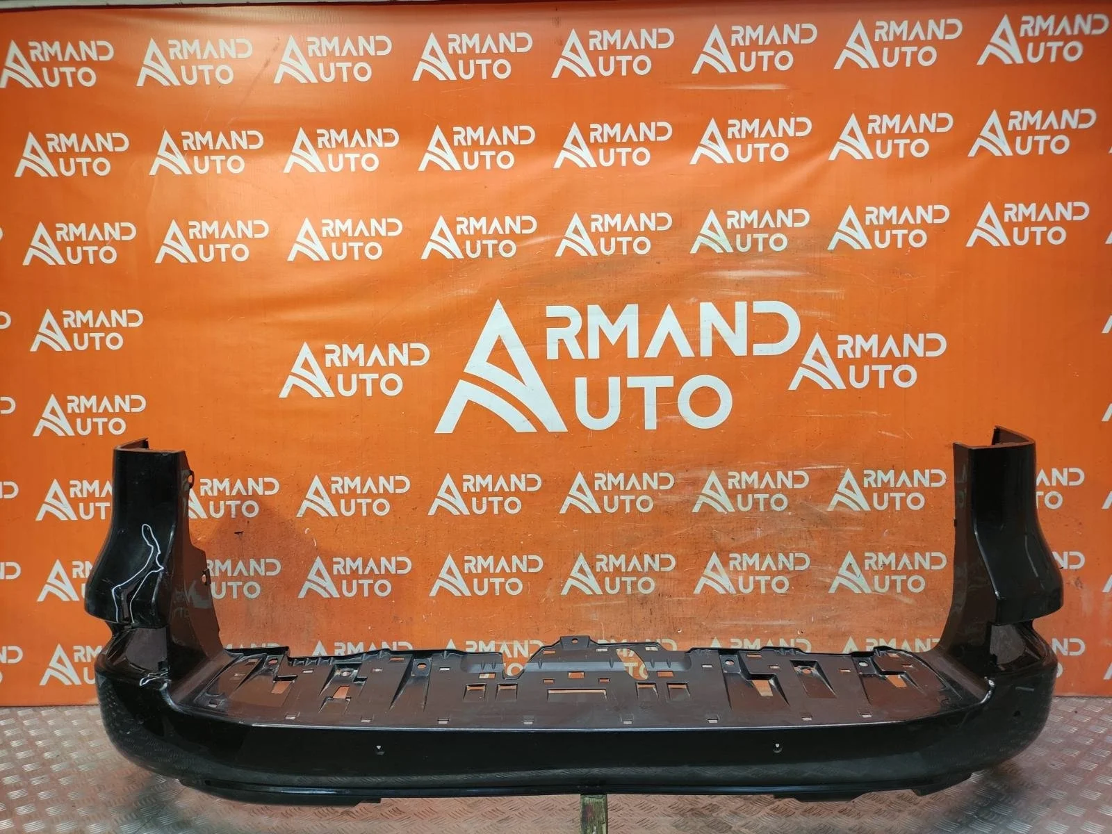 Бампер Lexus GX 2013-нв URJ150