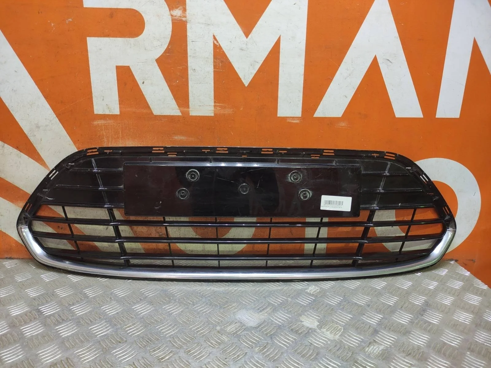 Решетка бампера FORD Mondeo 2010-2014