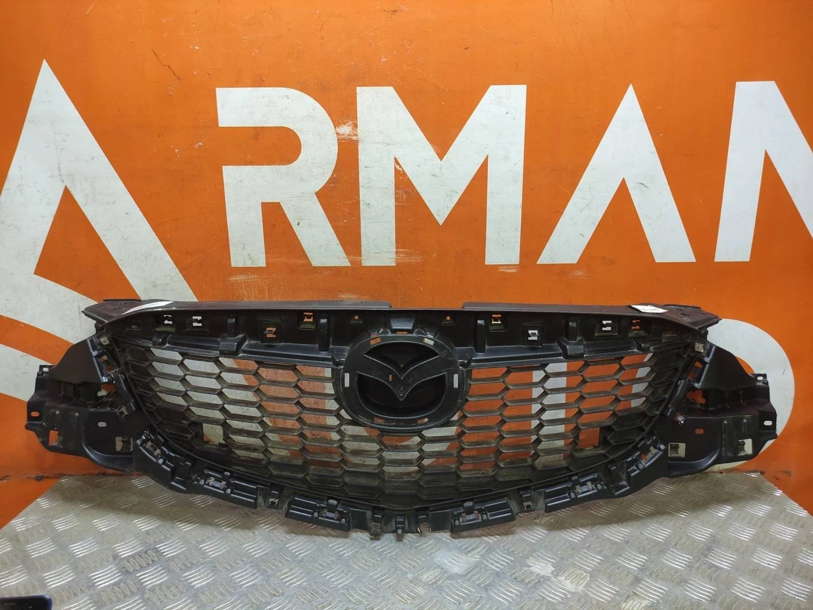 Решетка радиатора MAZDA CX-5 2011-2015