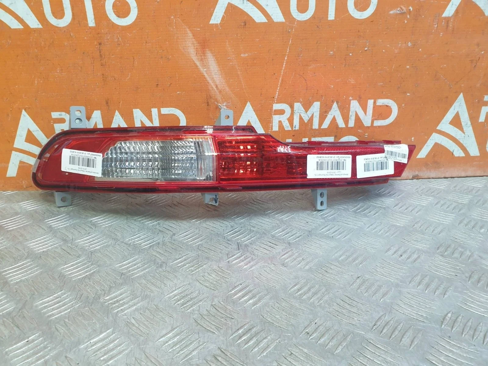 Фонарь противотуманный KIA Sportage 2010-2016 3 SL