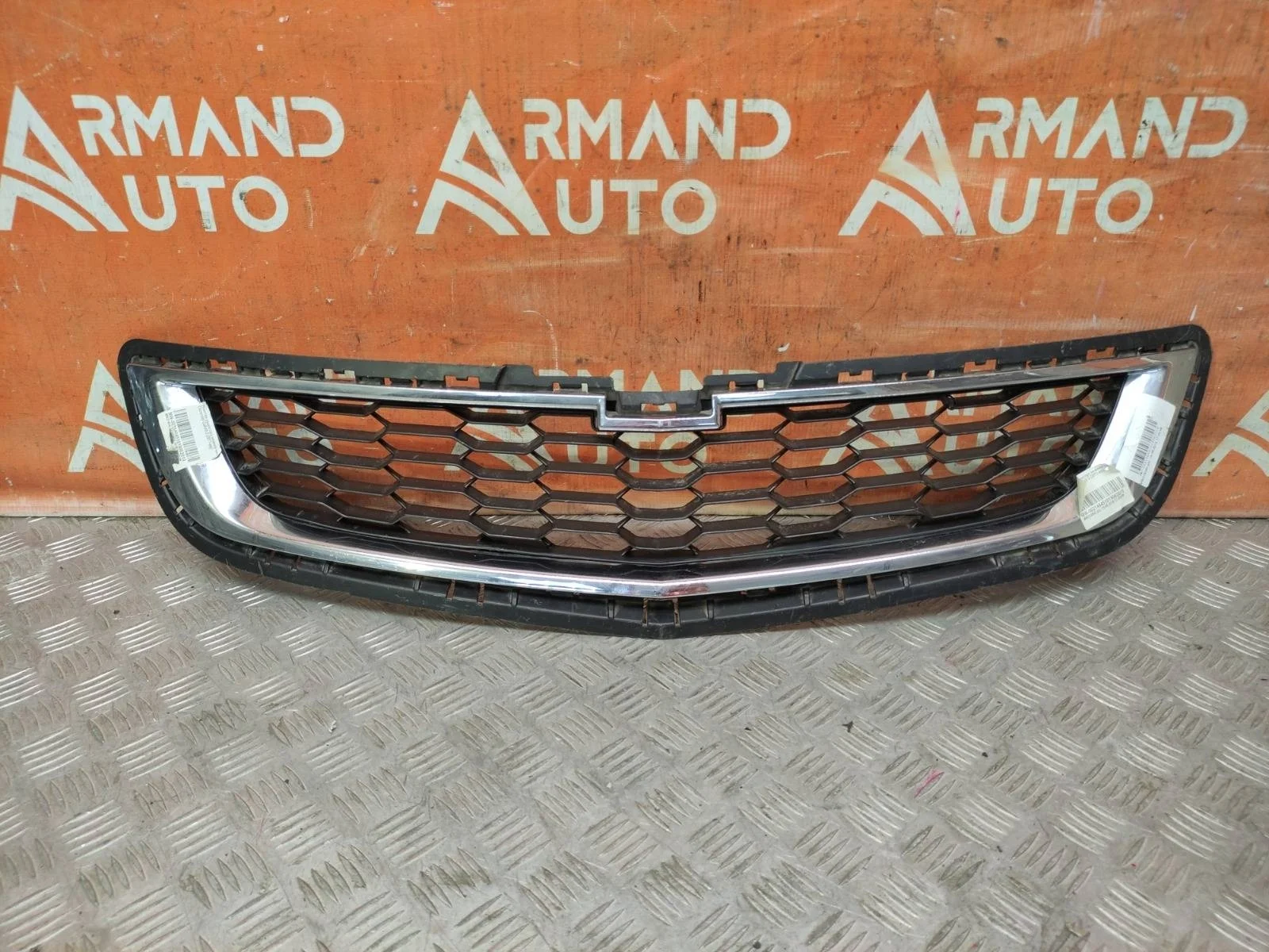 Решетка радиатора нижняя Chevrolet Cobalt 2011-2016