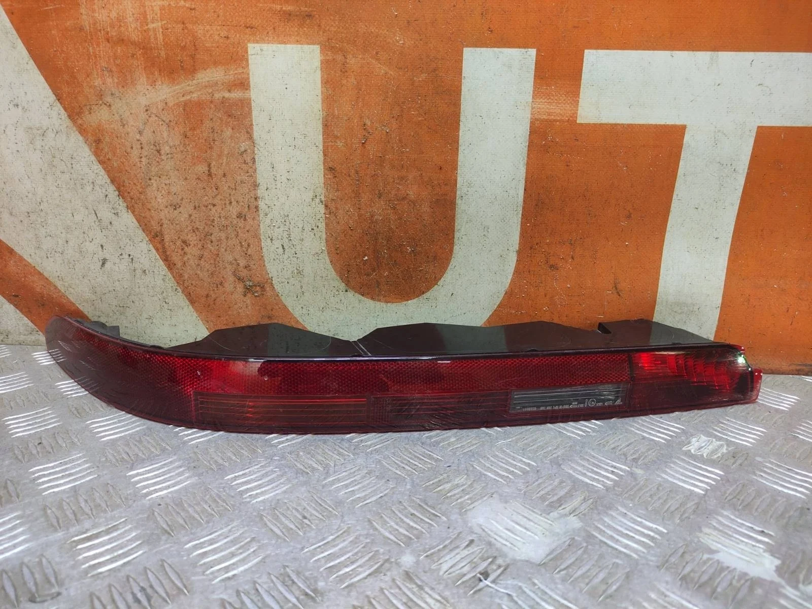 Фонарь противотуманный Audi Q7 2015-нв 4M