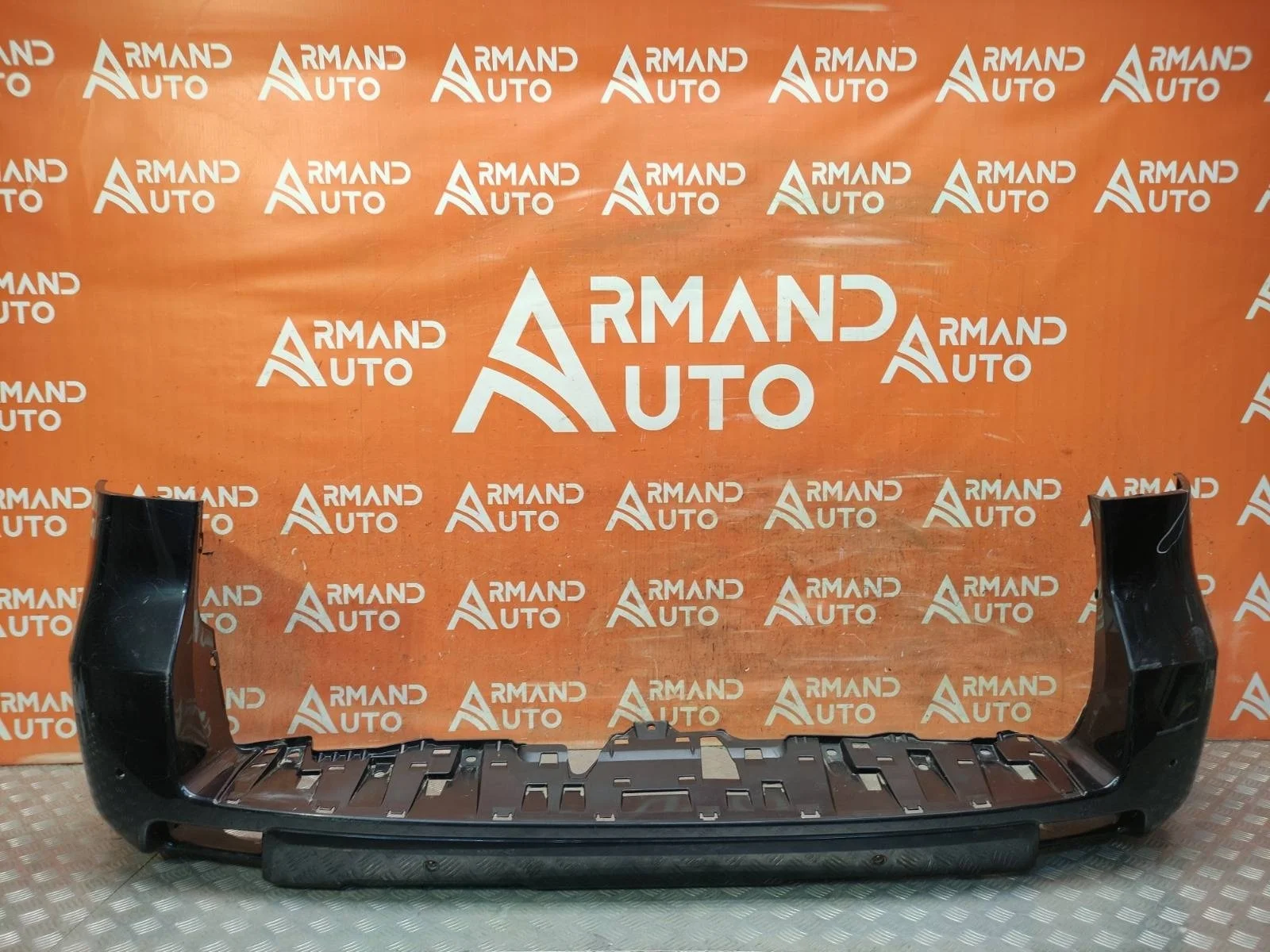 Бампер TOYOTA Land Cruiser Prado 2017-нв 150