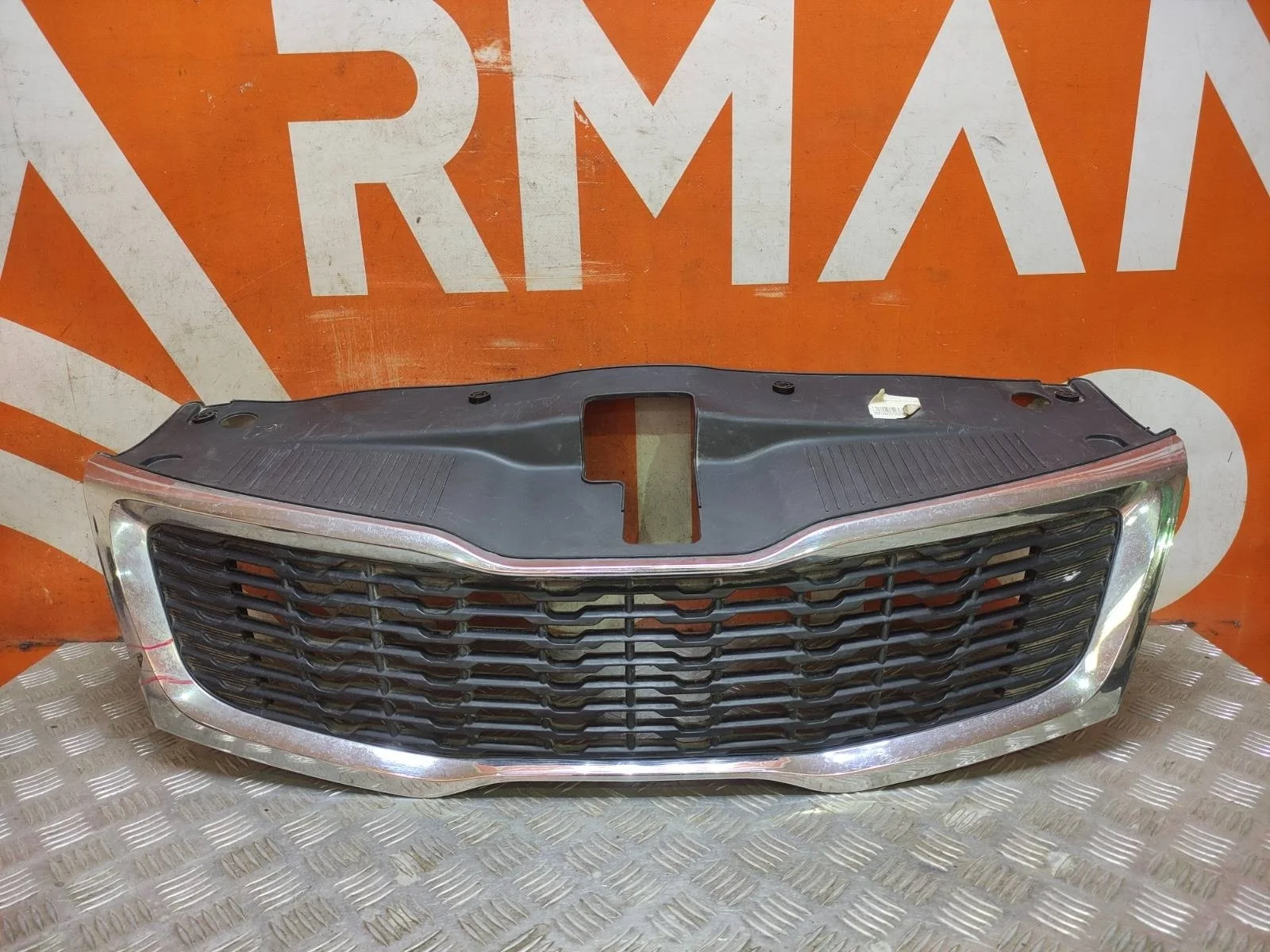 Решетка радиатора KIA RIO 2011-2015 3 QB