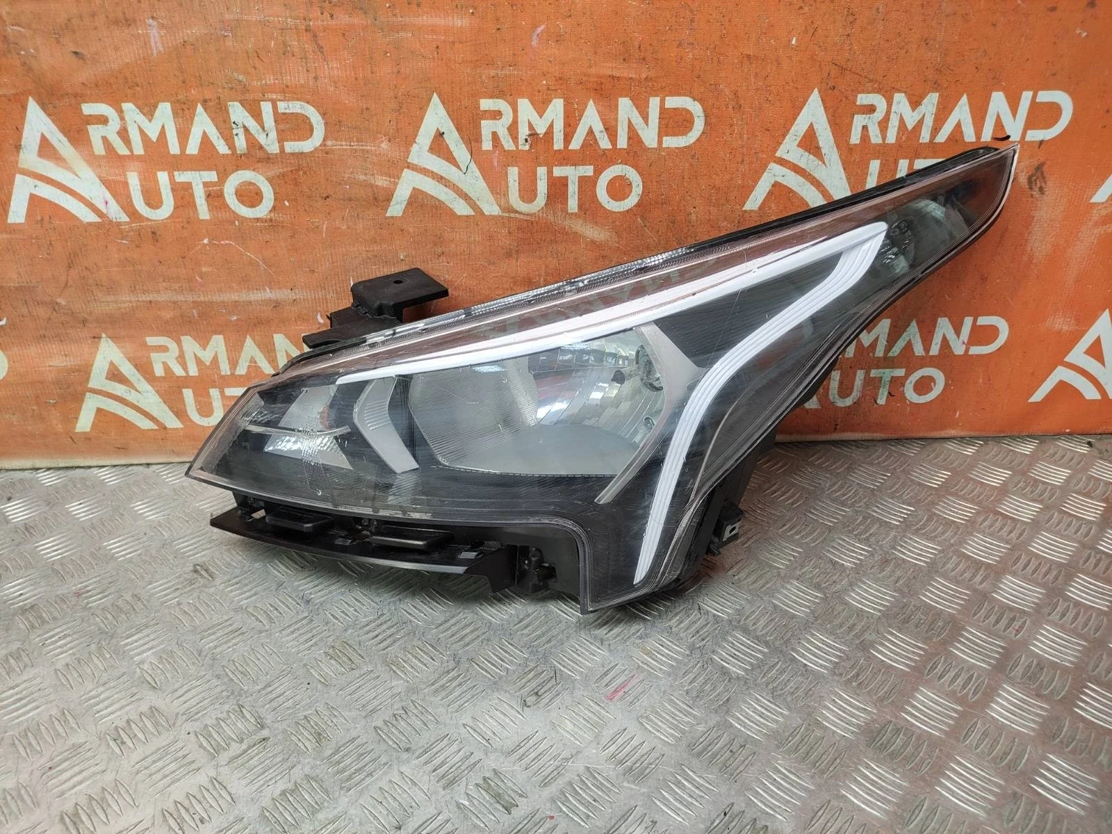 Фара Kia Rio 2020-нв 4 FB