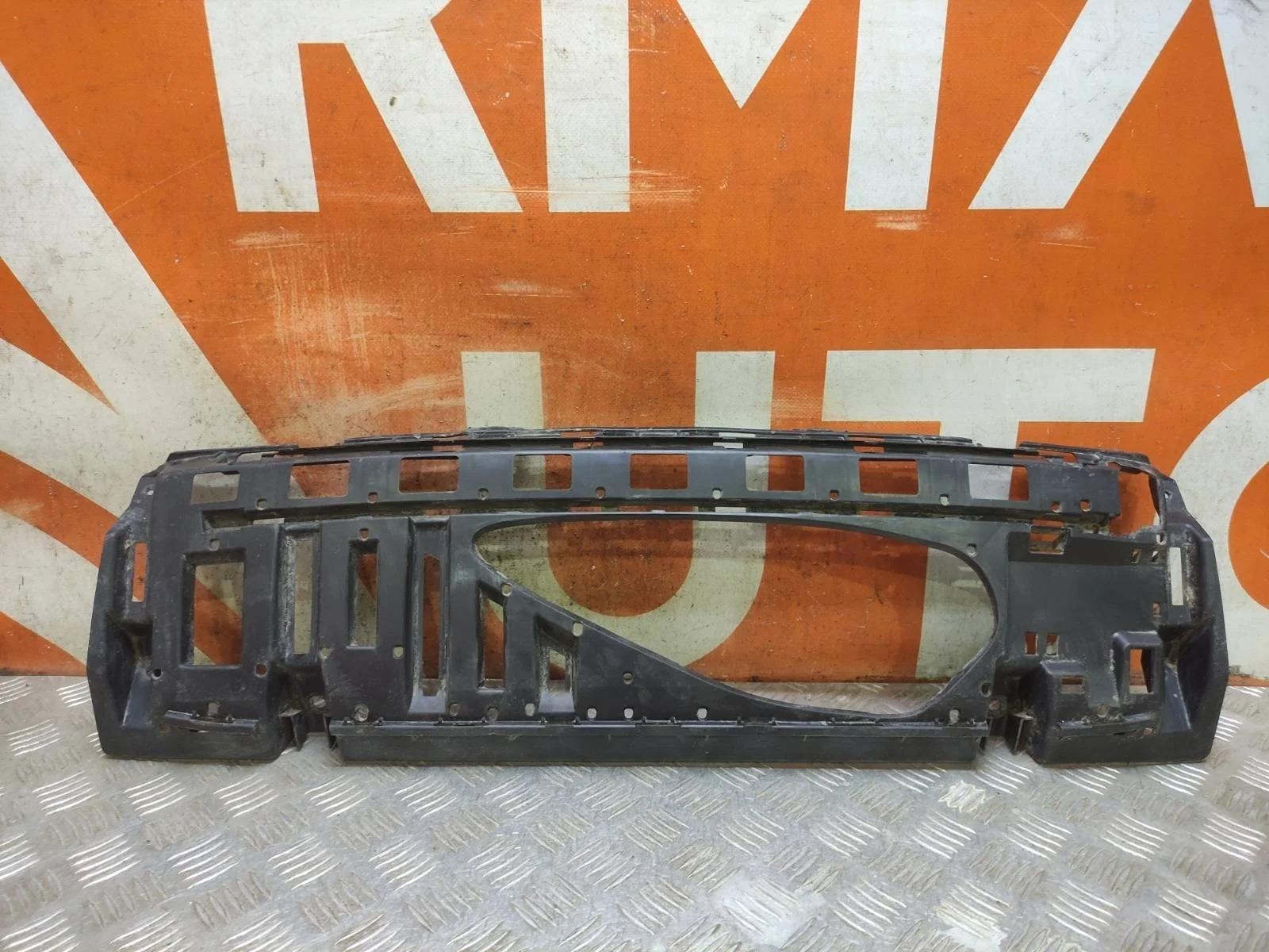 Кронштейн датчика открытия багажника Mercedes -Class 2016-нв W213, S213, C238