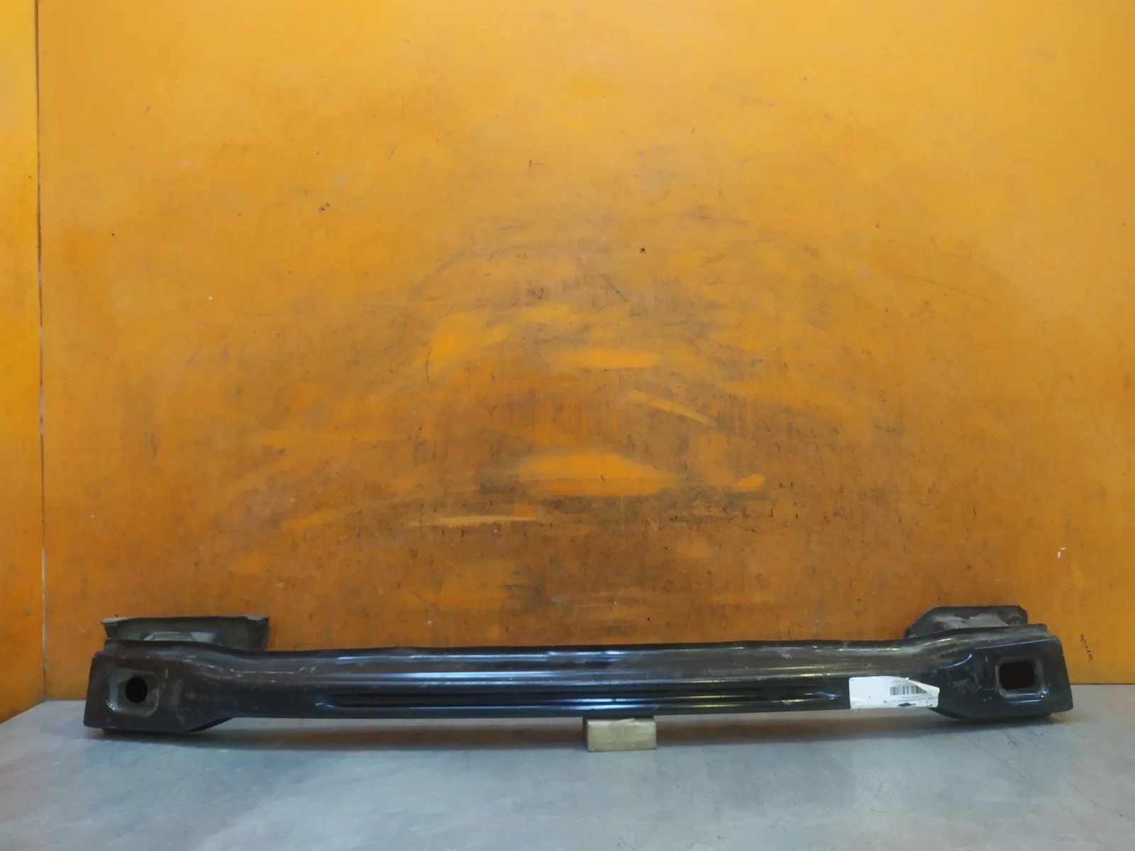 Усилитель бампера Mercedes -Class 2014-2021 W205