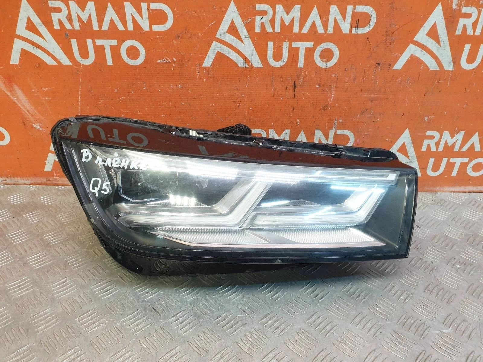 Фара Audi Q5 2017-2020 FY